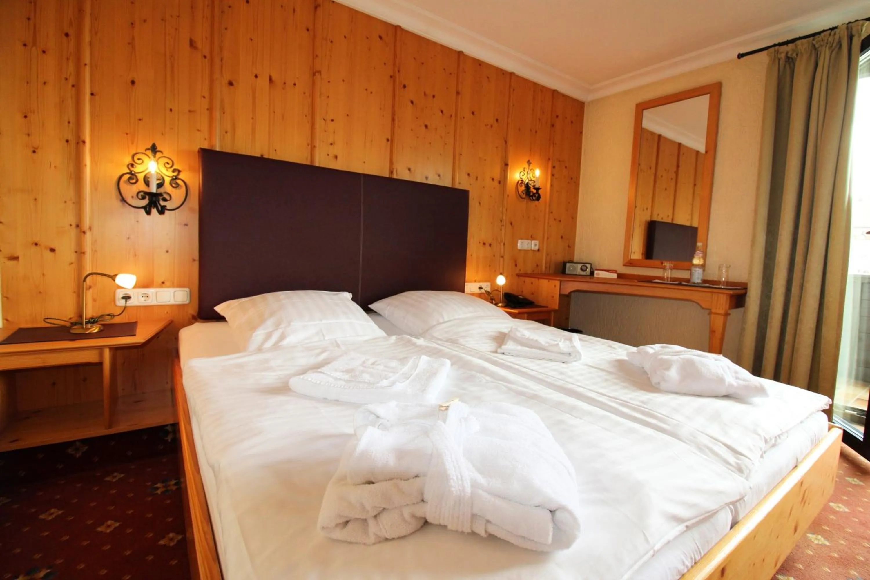 Bed in Hotel & Residence Hochriegel