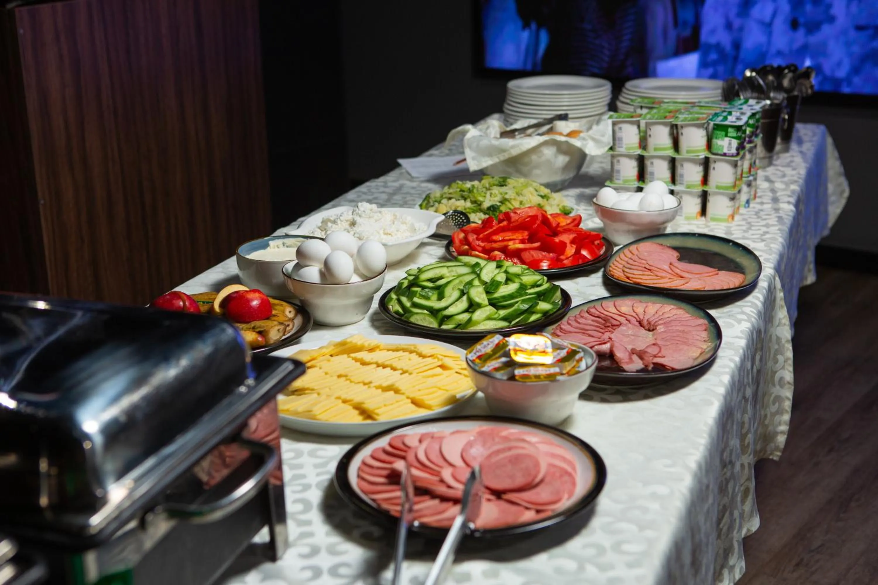 Buffet breakfast in Altyn Eco Park