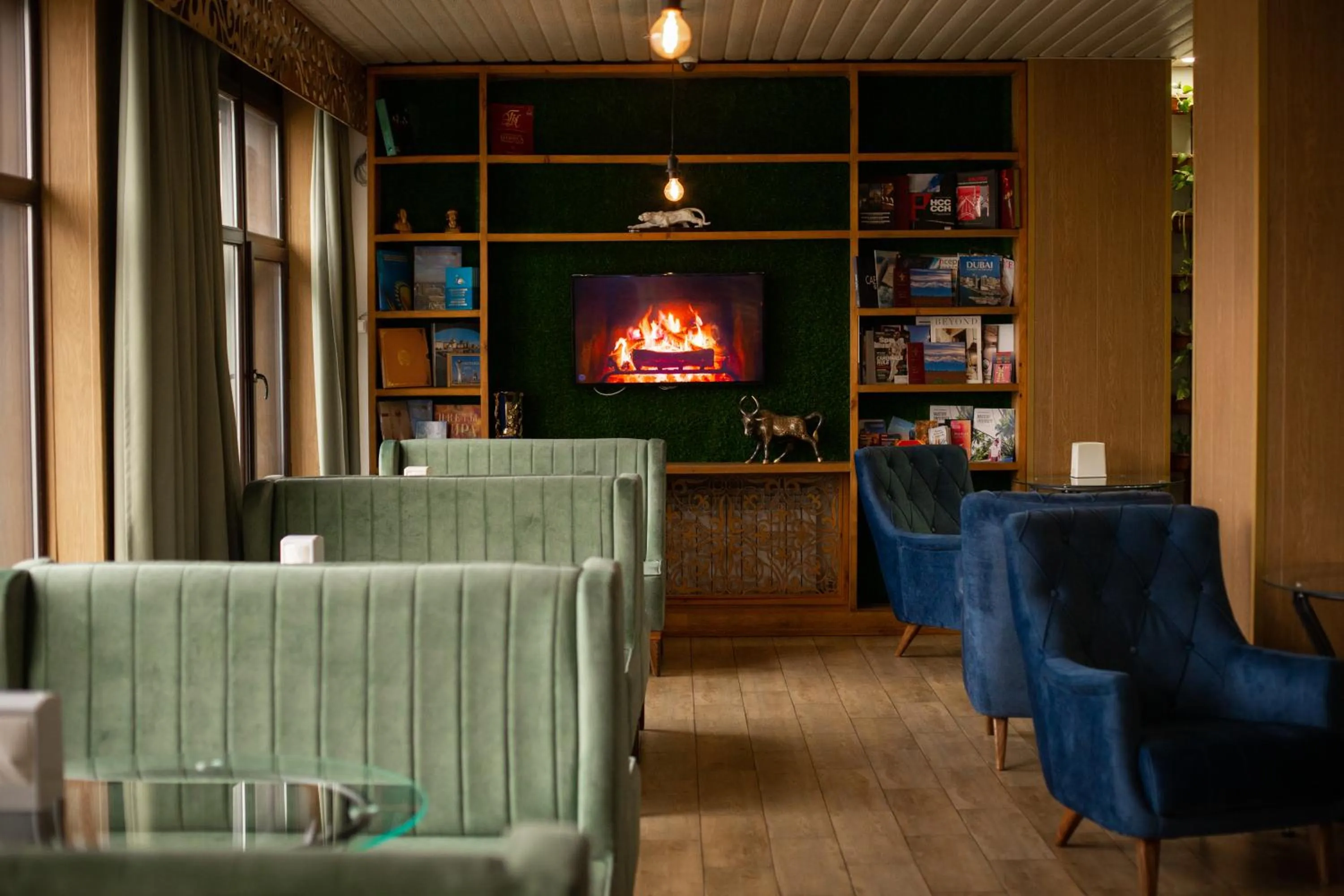 Communal lounge/ TV room in Altyn Eco Park