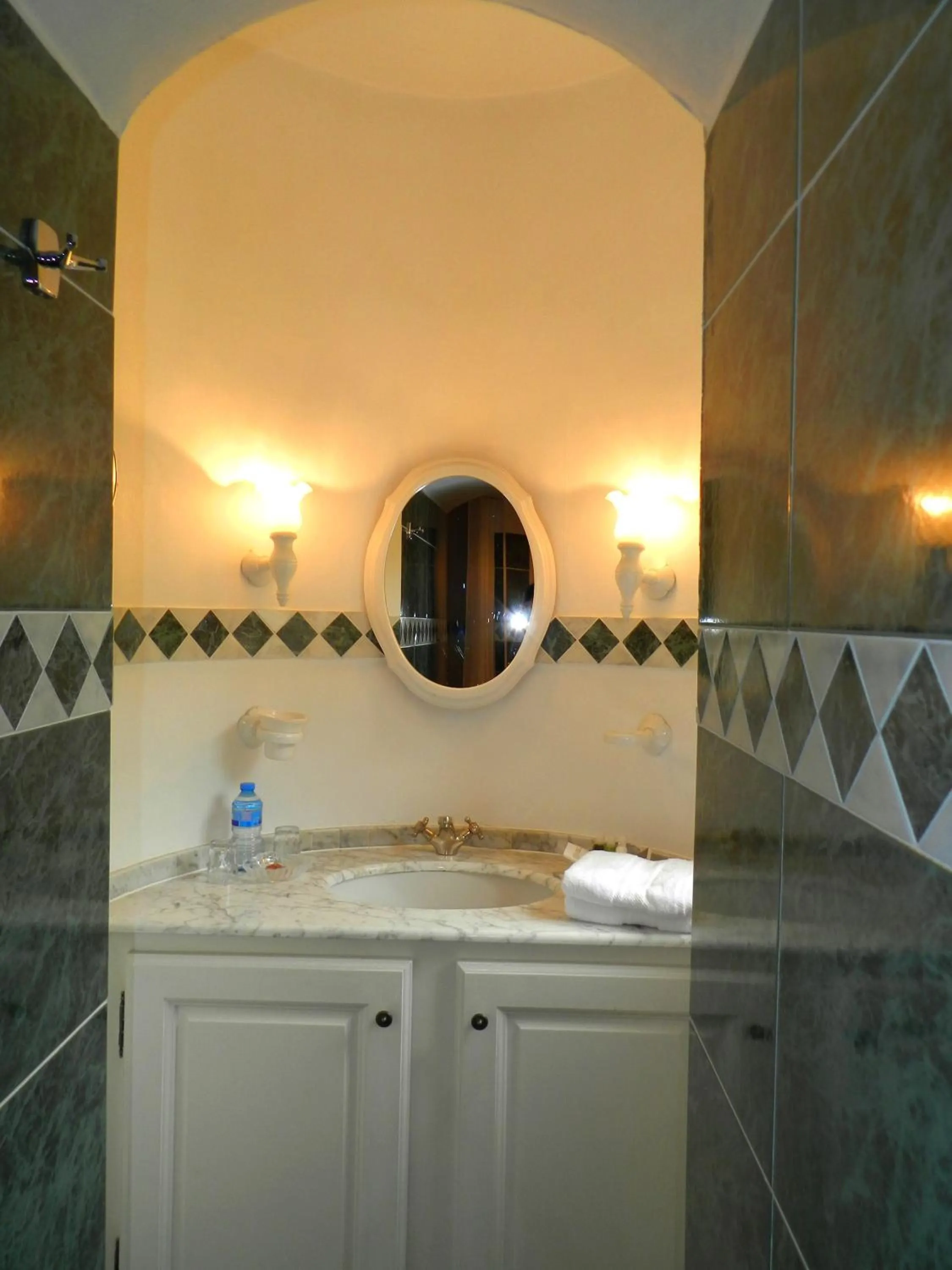 Bathroom in Château d'Urtubie