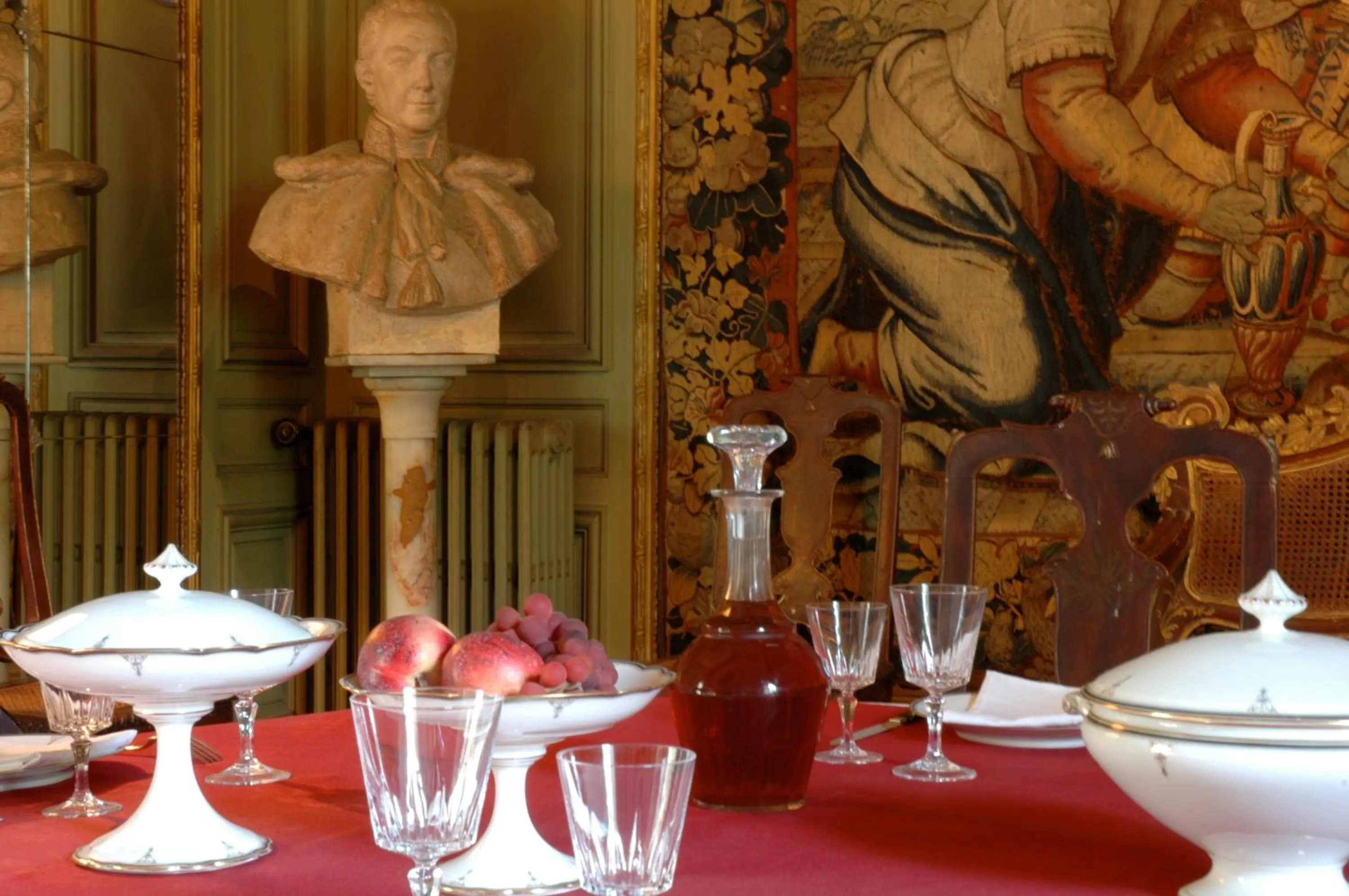 Restaurant/places to eat in Château d'Urtubie