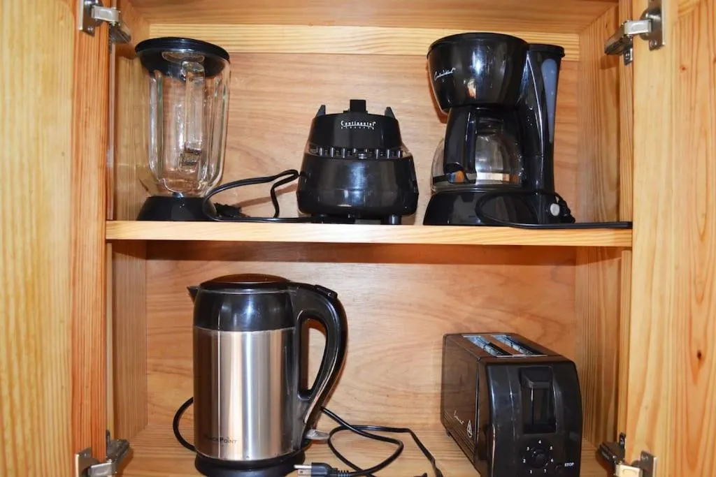 Coffee/tea facilities in Cozy Locale - Gold