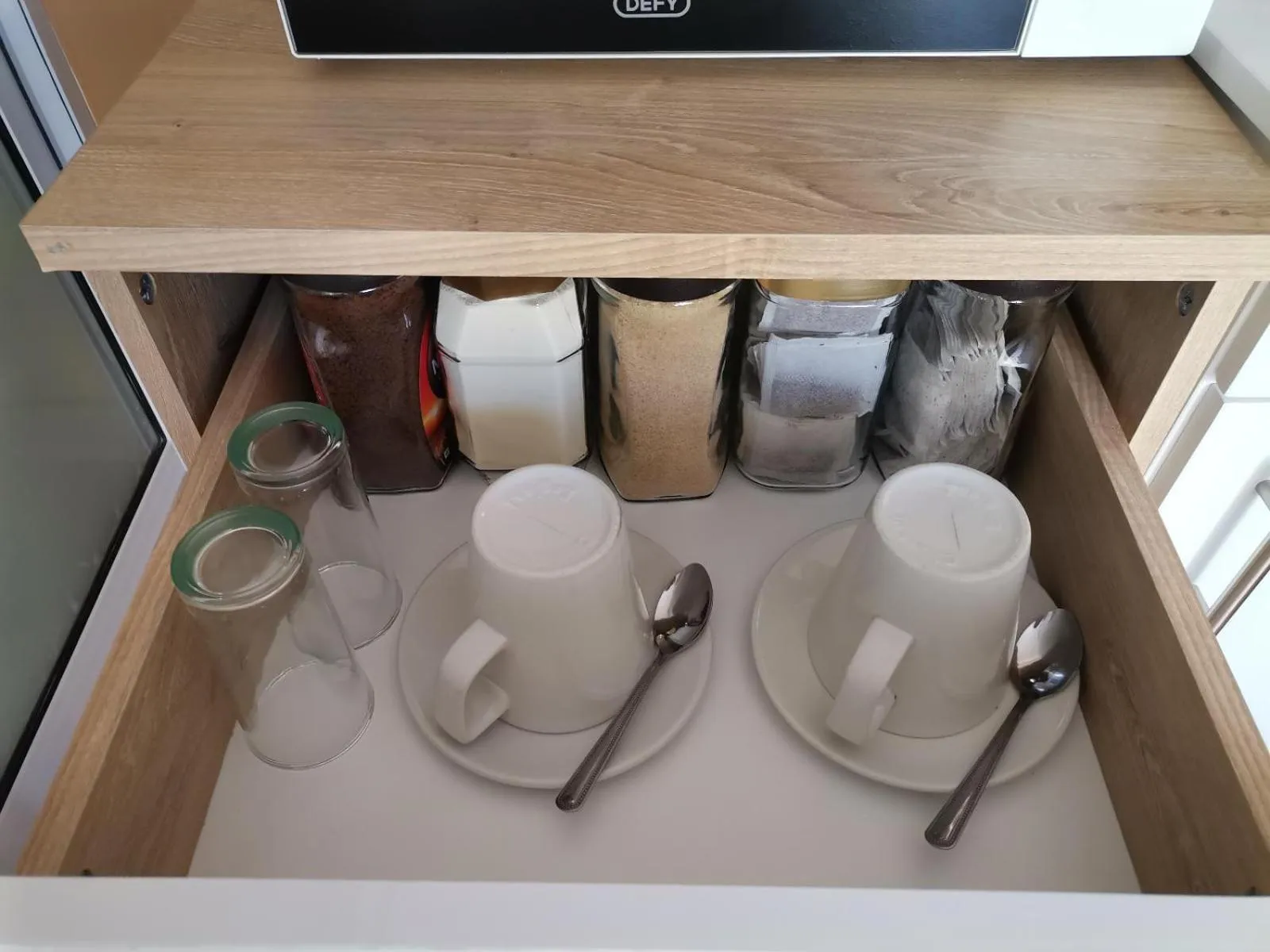 Coffee/tea facilities in Onyx on Sycamore