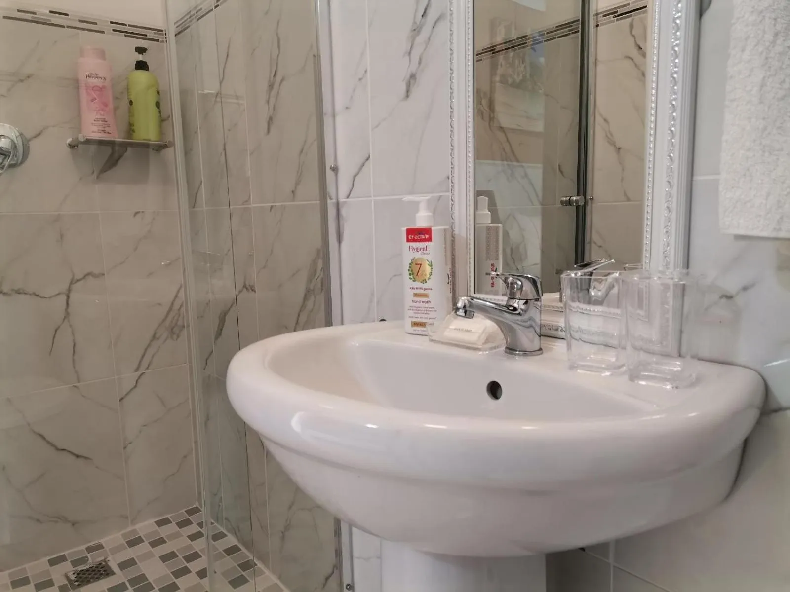 Bathroom in Onyx on Sycamore