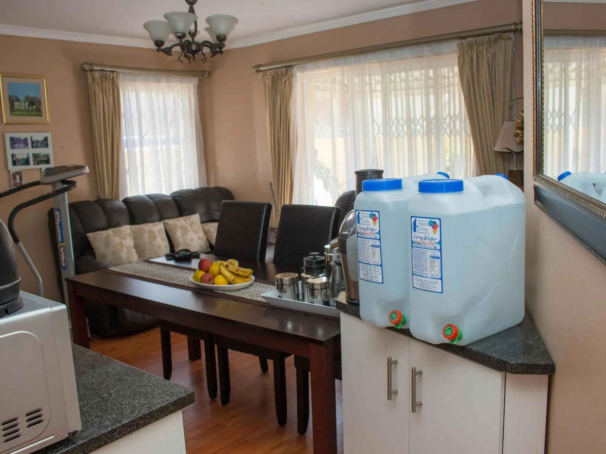 Living room in Onyx on Sycamore