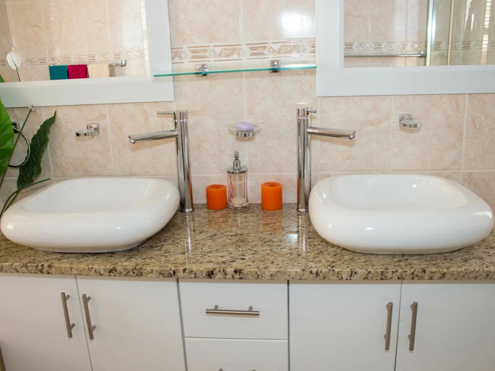 Bathroom in Onyx on Sycamore