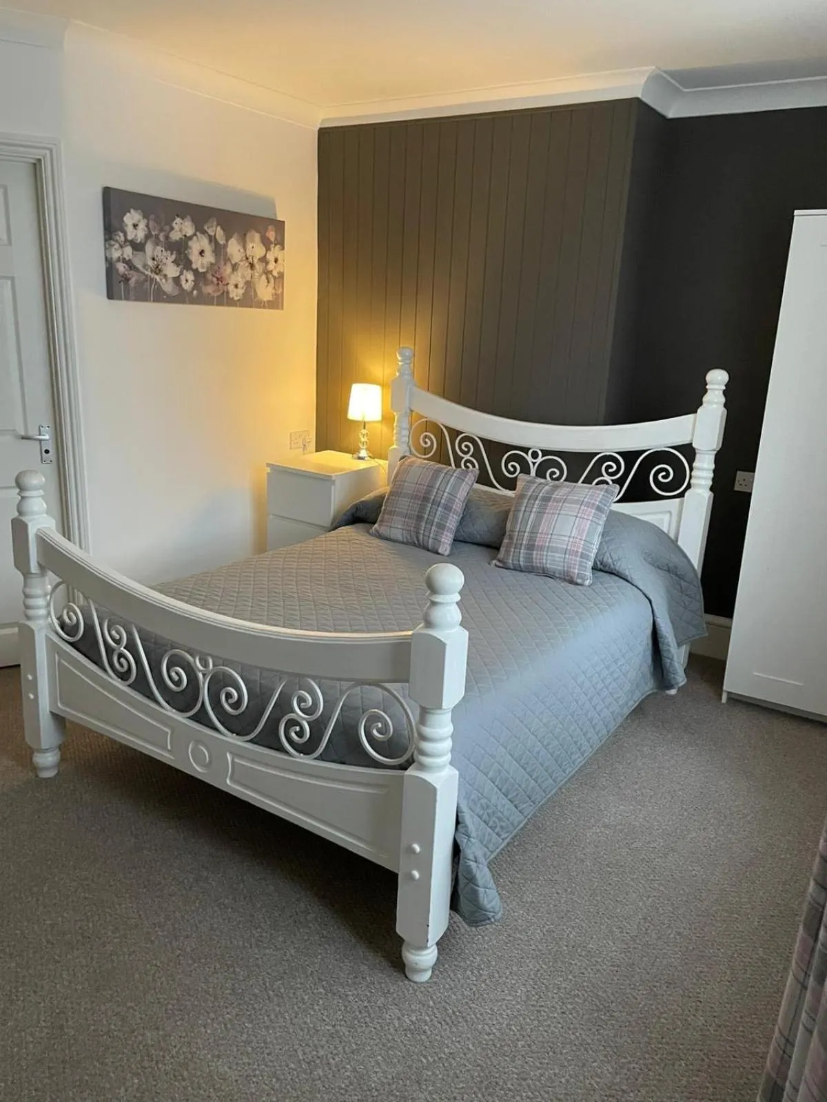 Bedroom, Bed in Hunters Meet