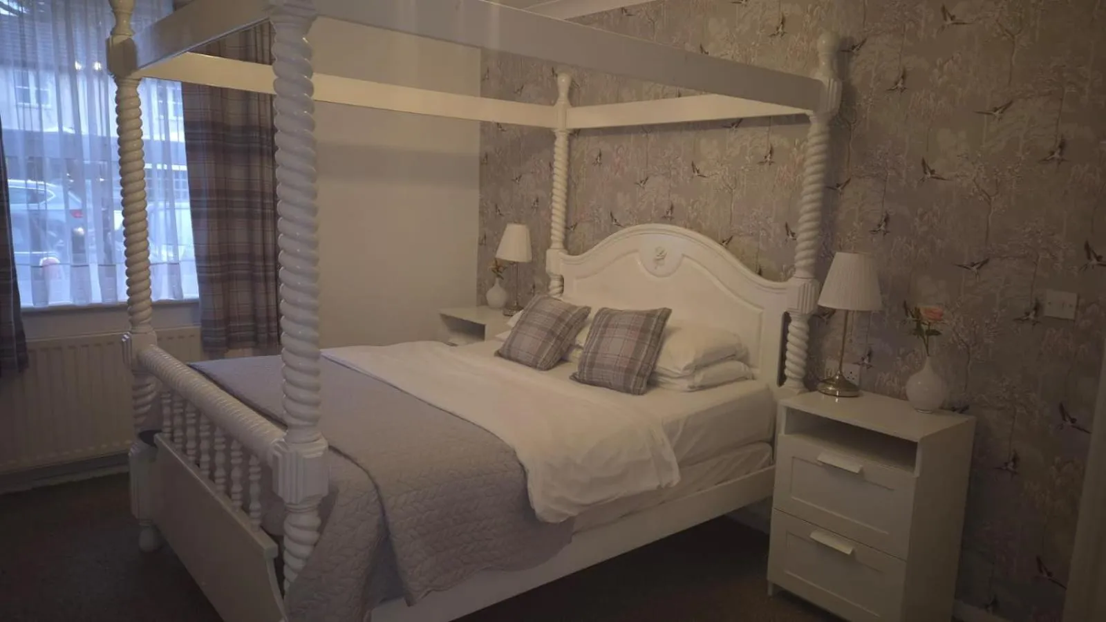 Bedroom, Bed in Hunters Meet