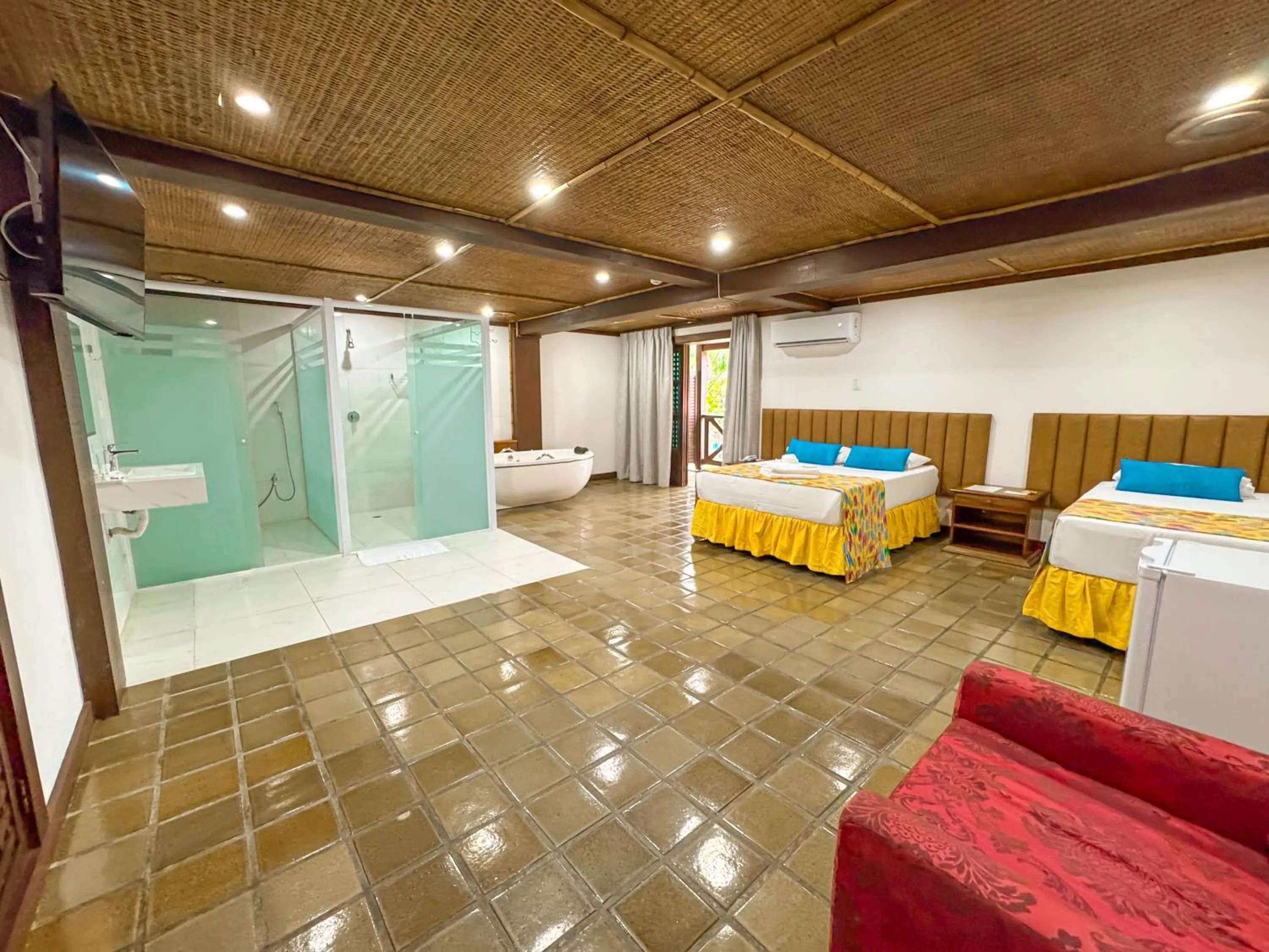 Bedroom, Bed in Hotel Nacional Inn Ubatuba - Praia das Toninhas