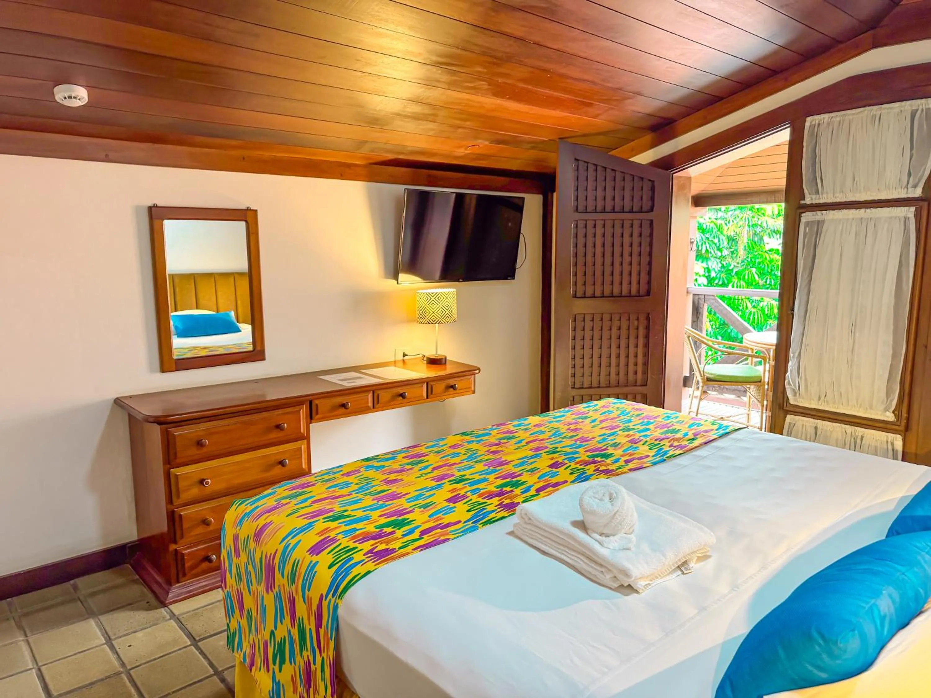 Bedroom, Bed in Hotel Nacional Inn Ubatuba - Praia das Toninhas