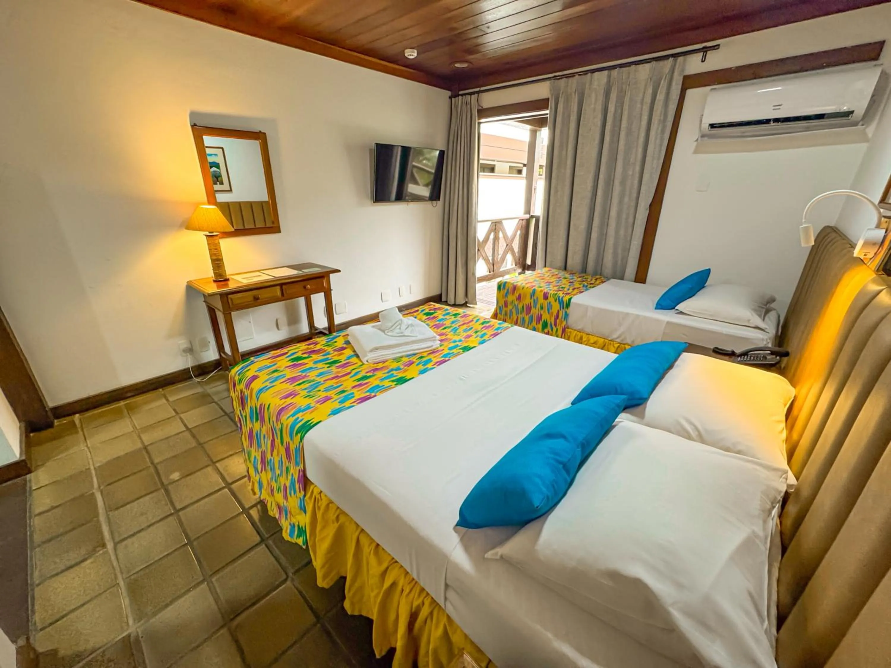 Bedroom, Bed in Hotel Nacional Inn Ubatuba - Praia das Toninhas