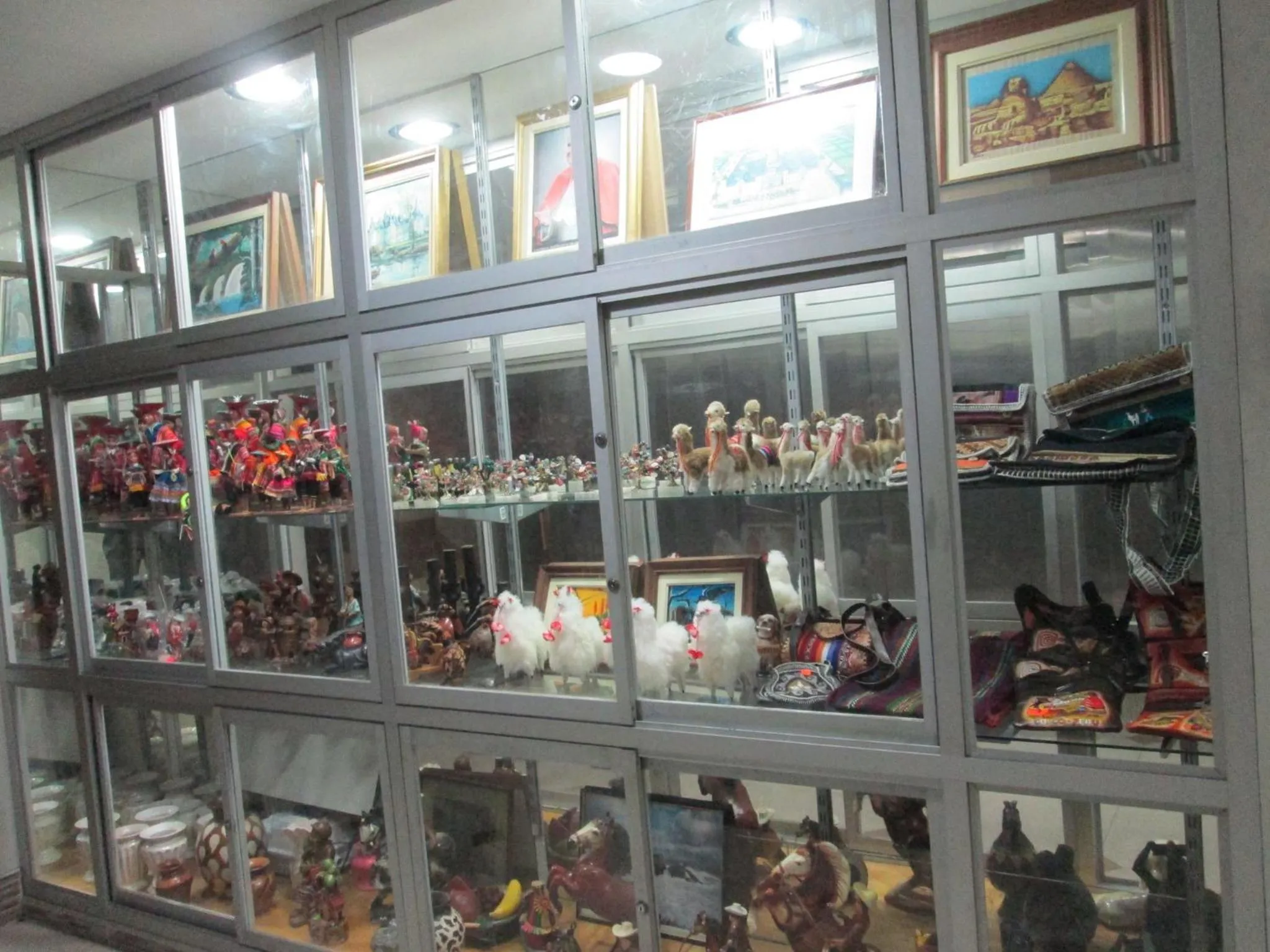 On-site shops in Hotel Panamericano