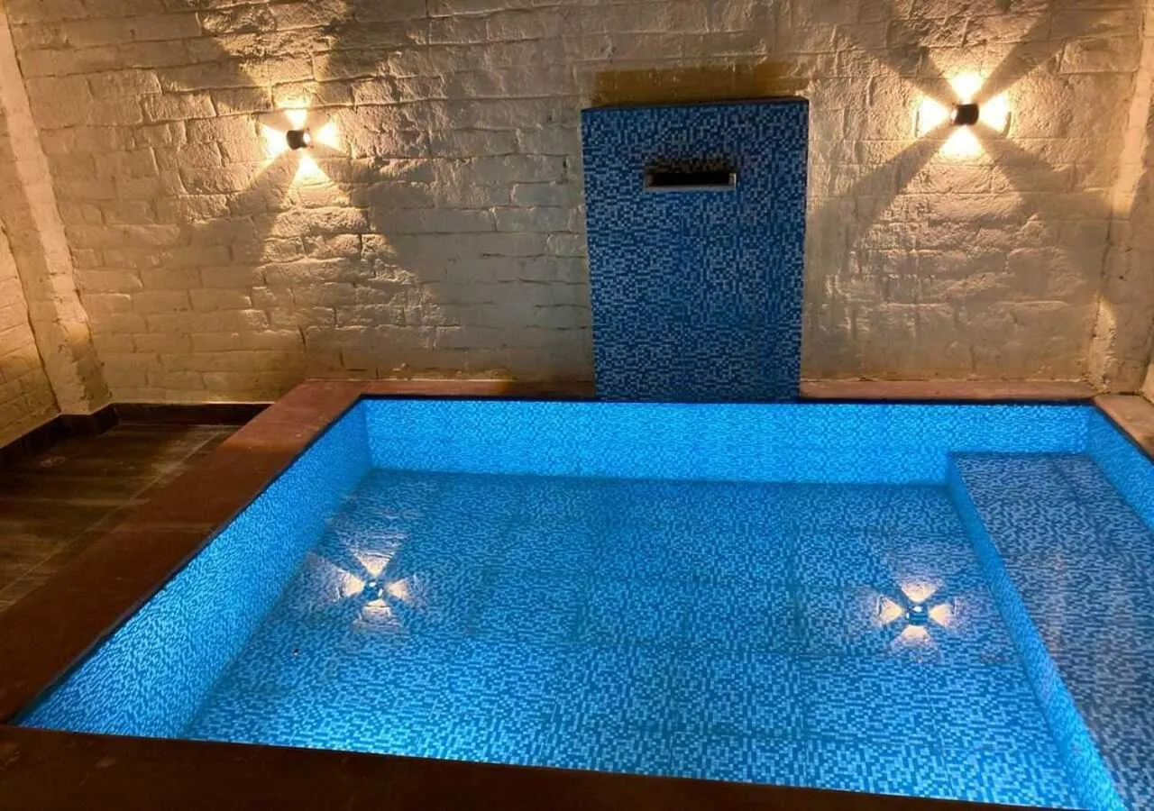 Swimming pool in Lohana Village Resort