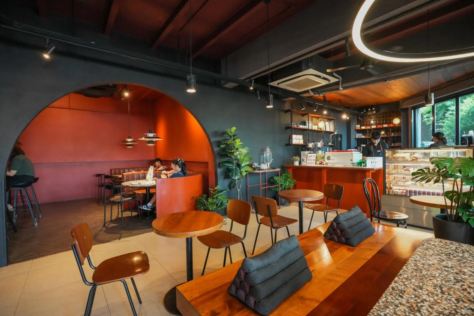 Food and drinks in Baan Wanglang Riverside, Bangkok