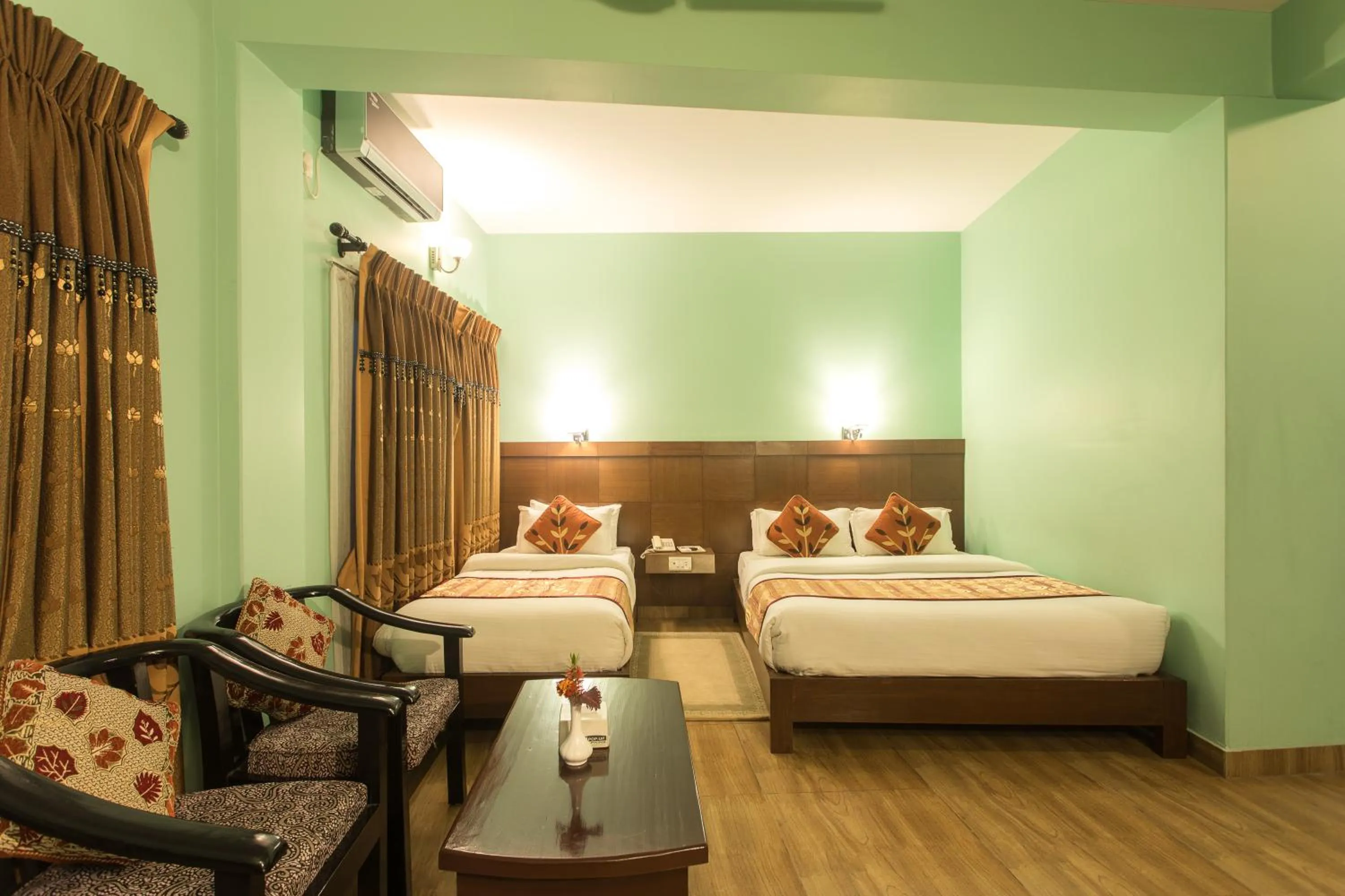 Bed in Hotel Peace Plaza