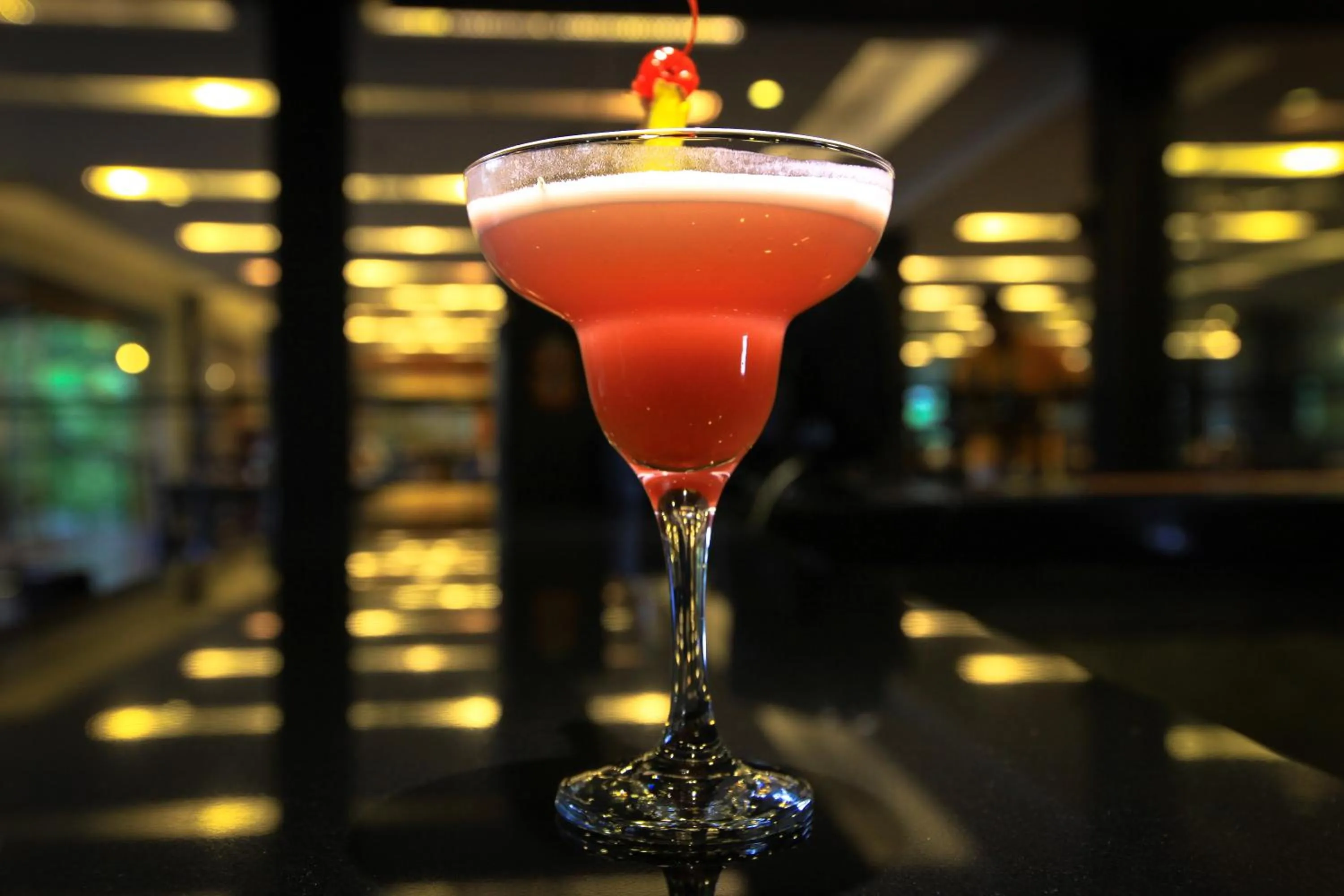 Lounge or bar in Grand Udawalawe Safari Resort