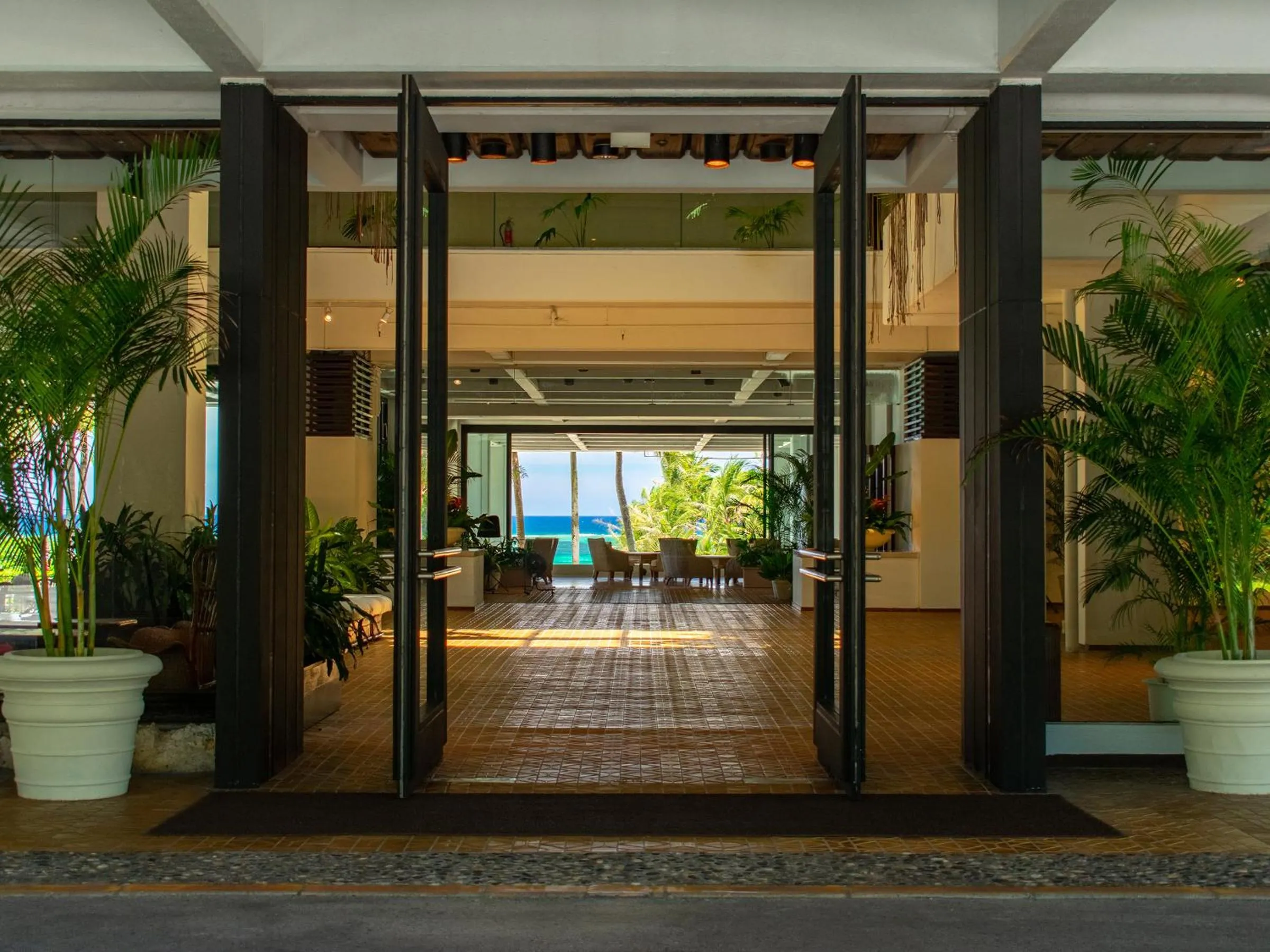 Day in The Moon Beach Museum Resort