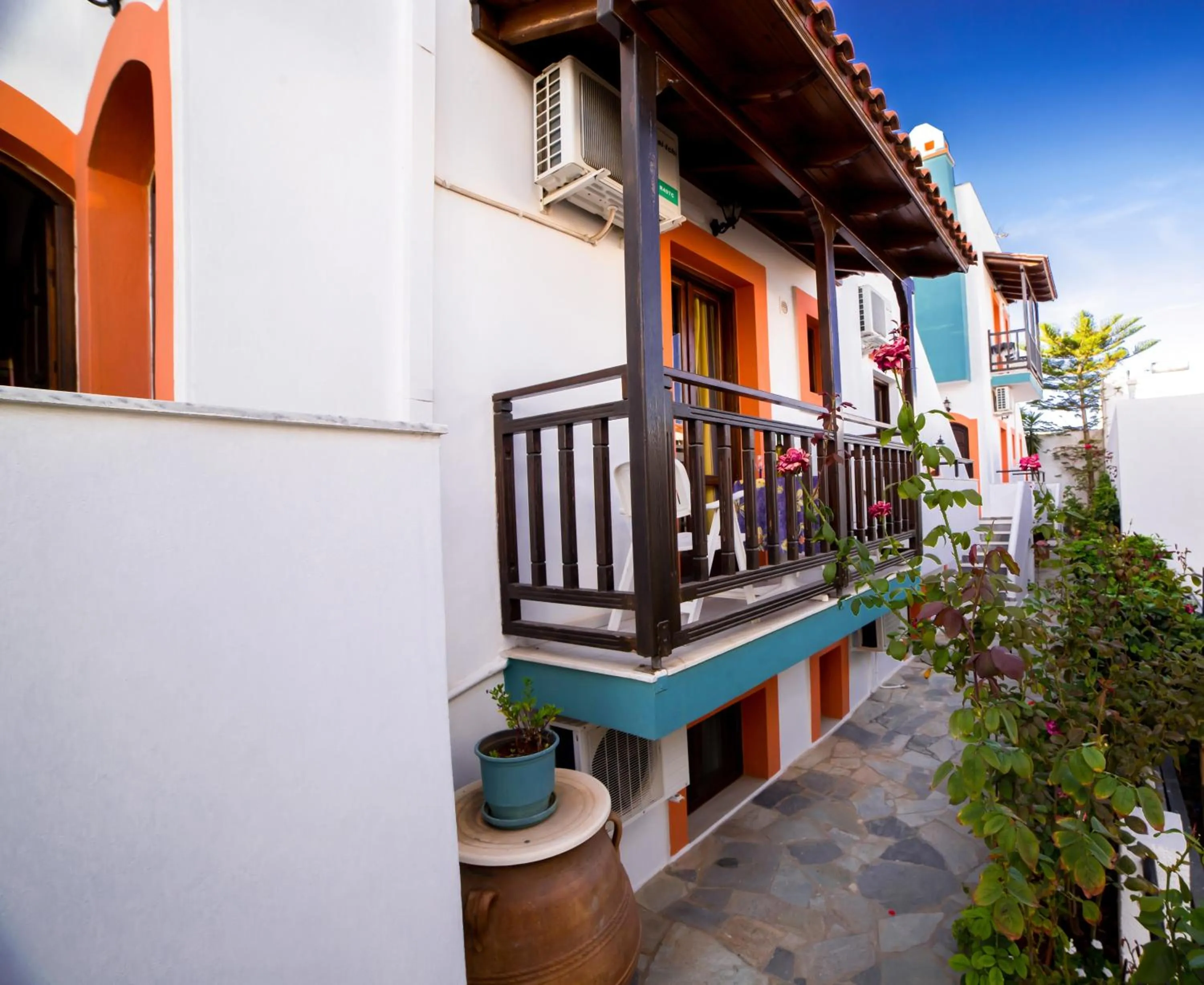 Property building in Creta Mar-Gio