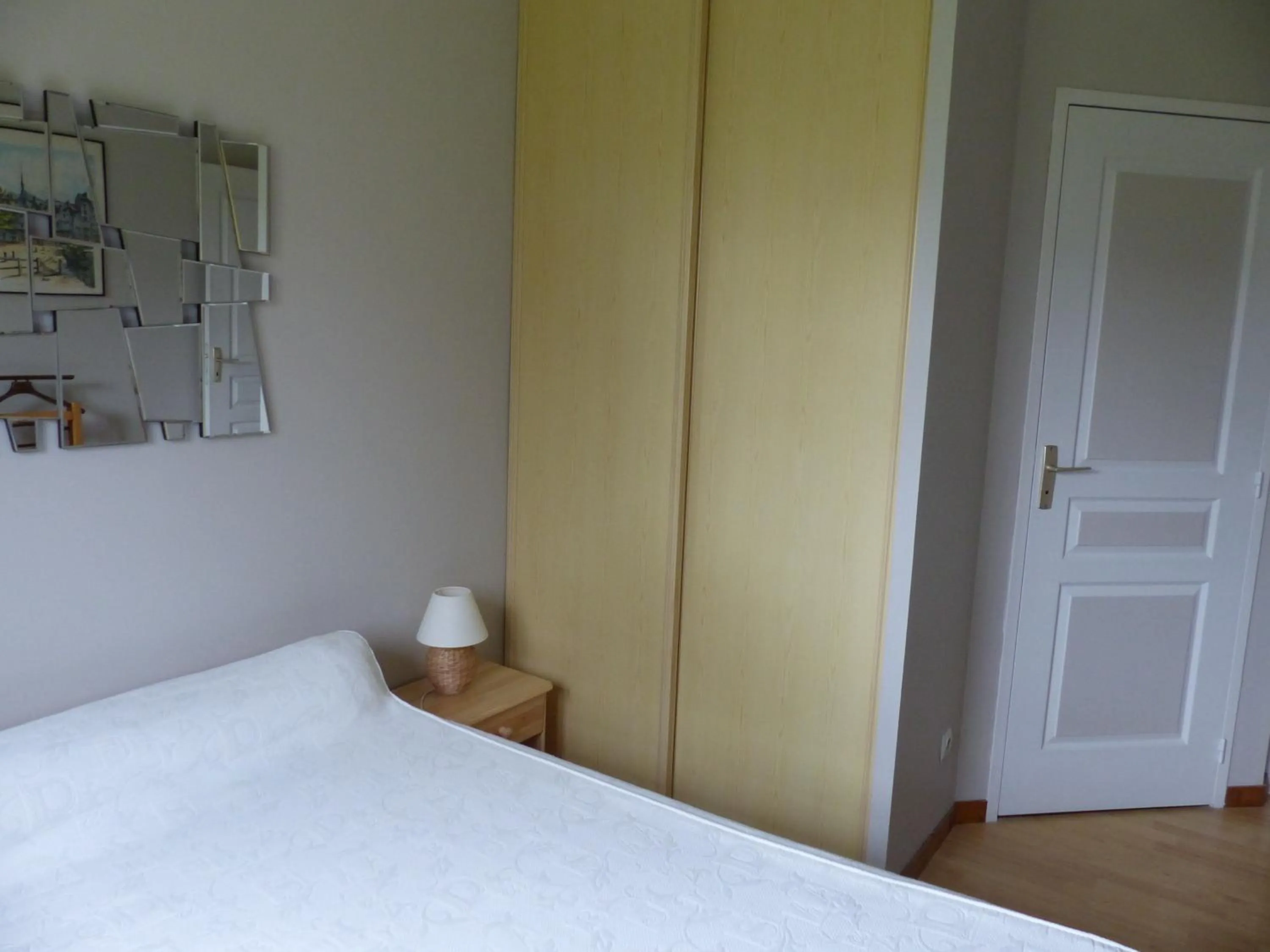 Bedroom, Bed in LA TRANQUILITE