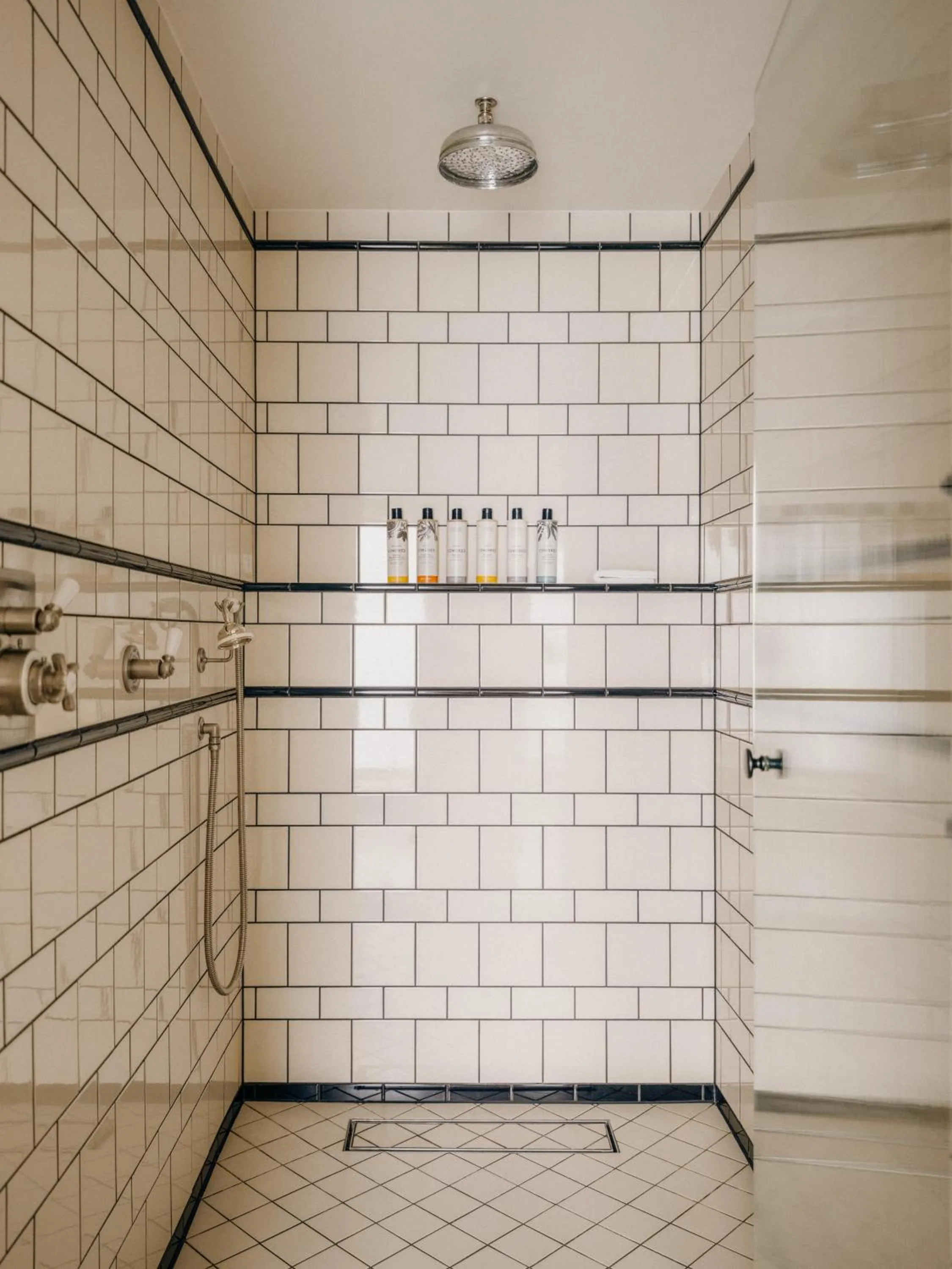 Shower in Redchurch Townhouse