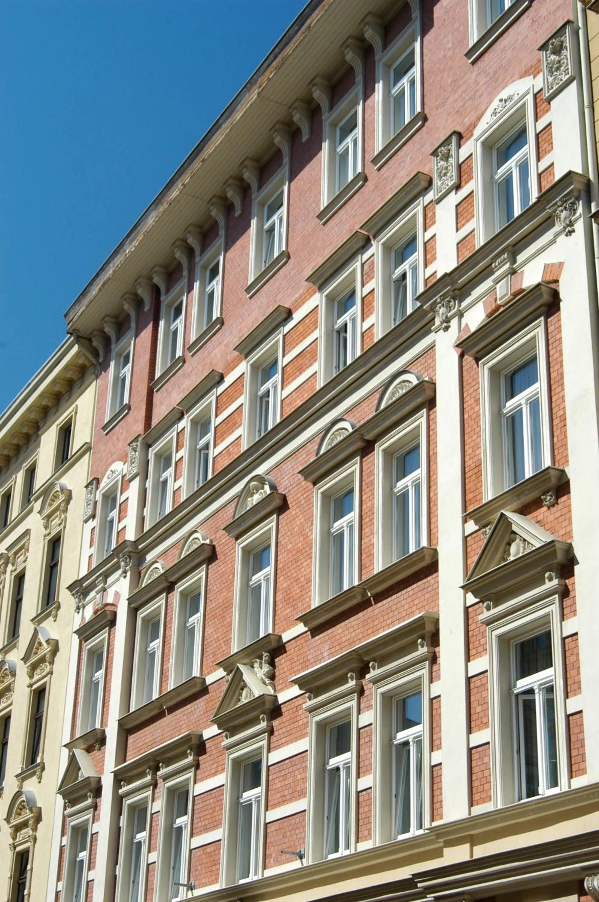 Facade/entrance in City-Hotel Am Wasserturm Halle