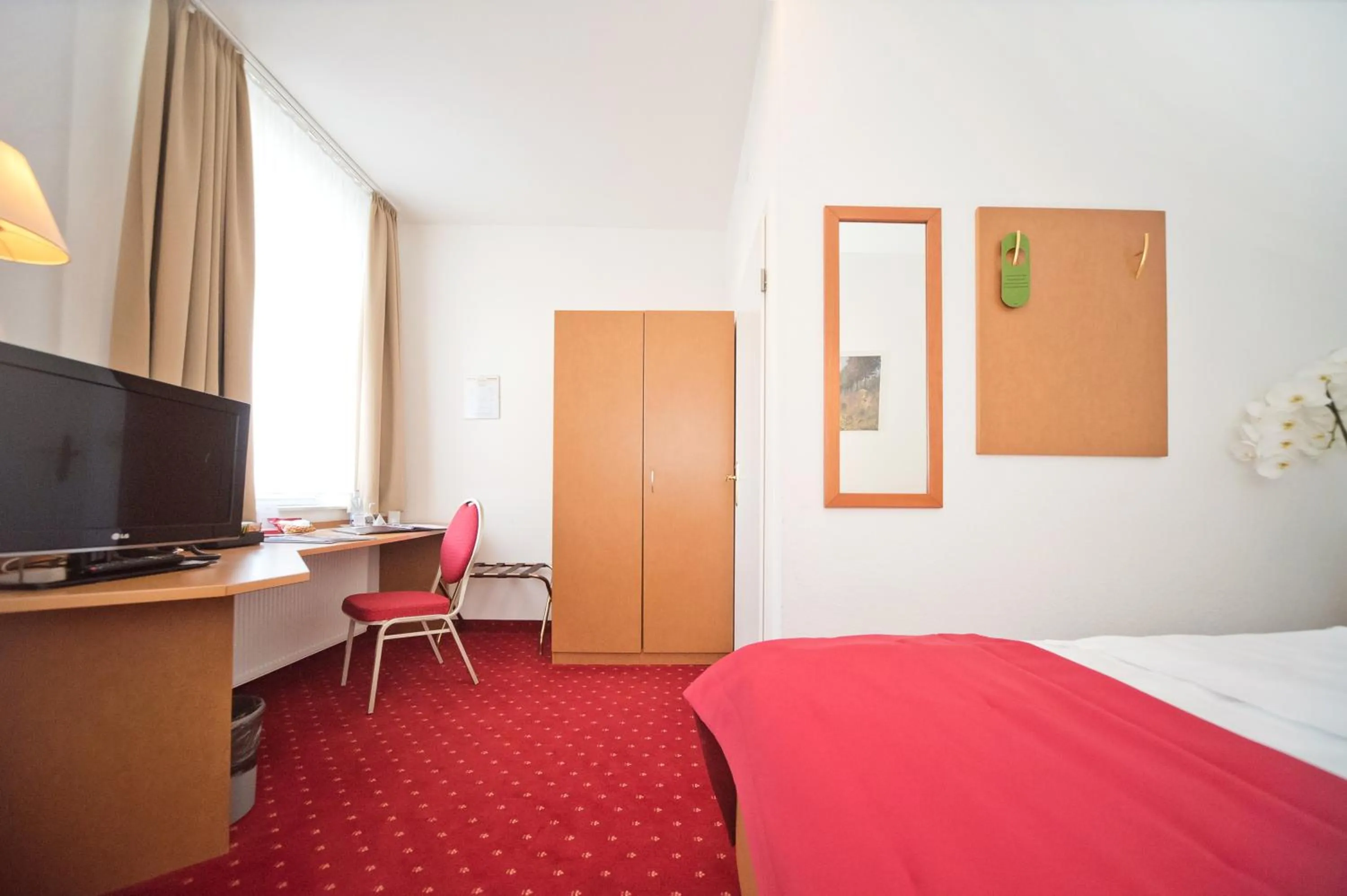 Bed in City-Hotel Am Wasserturm Halle