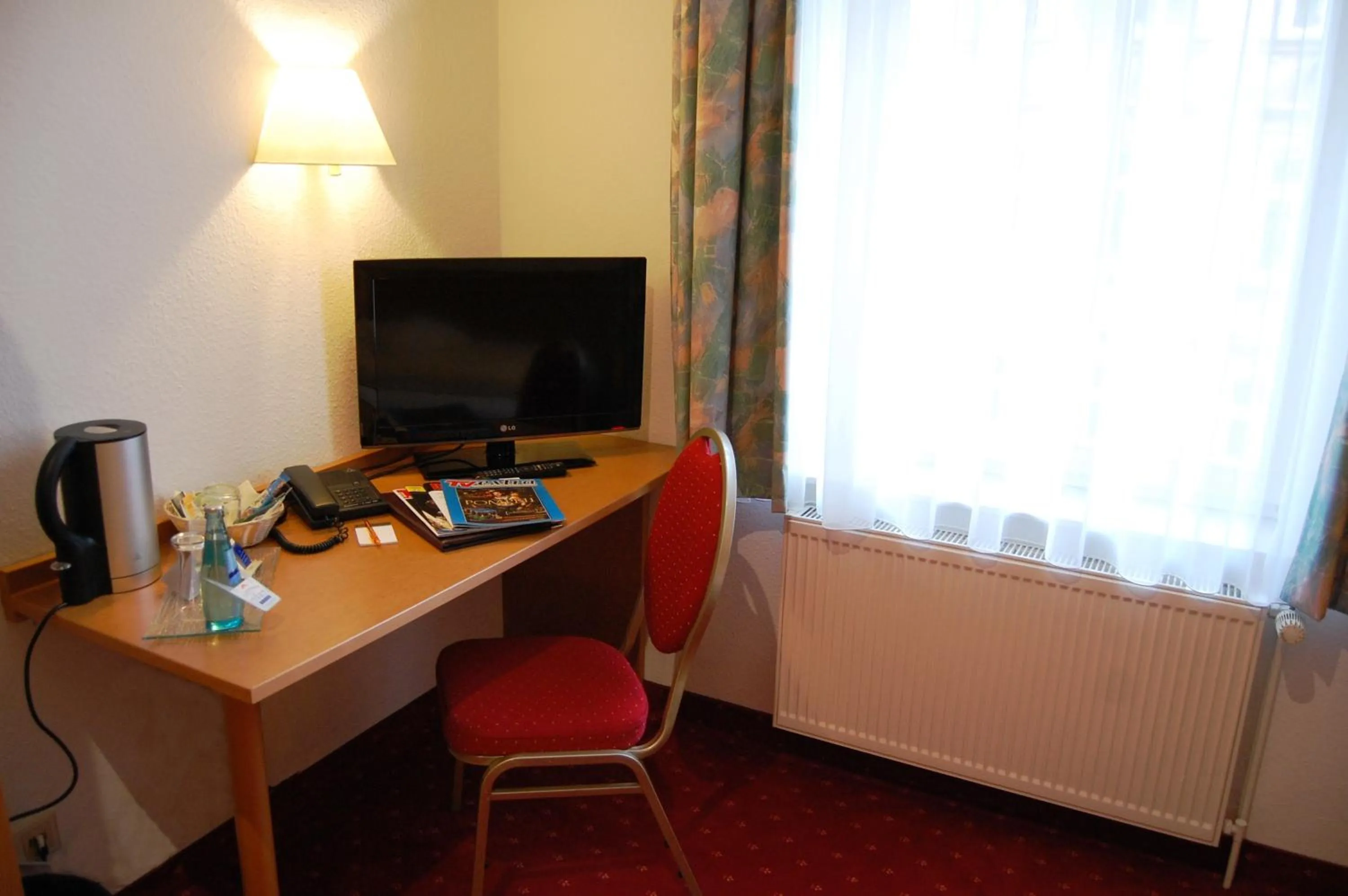 TV and multimedia in City-Hotel Am Wasserturm Halle