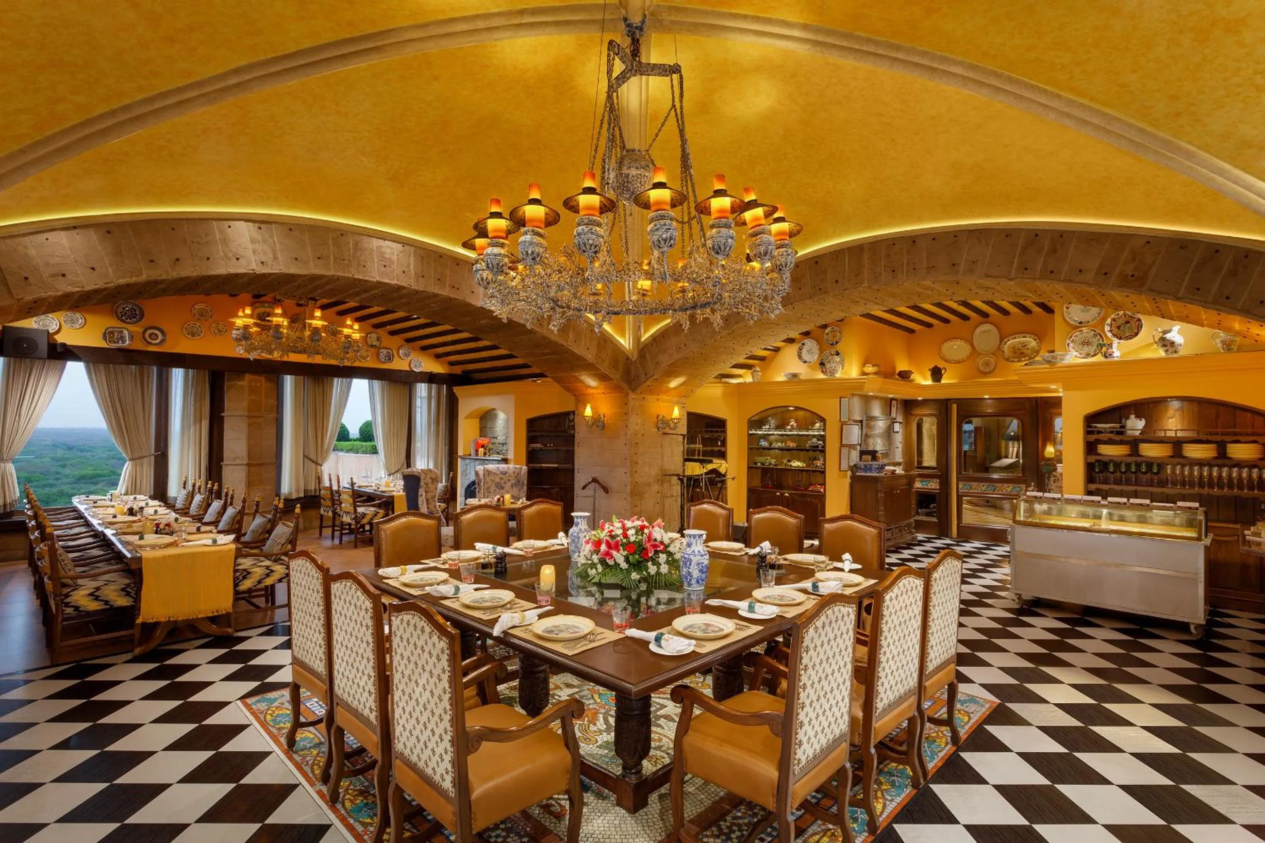 Restaurant/places to eat in ITC Maurya, a Luxury Collection Hotel, New Delhi