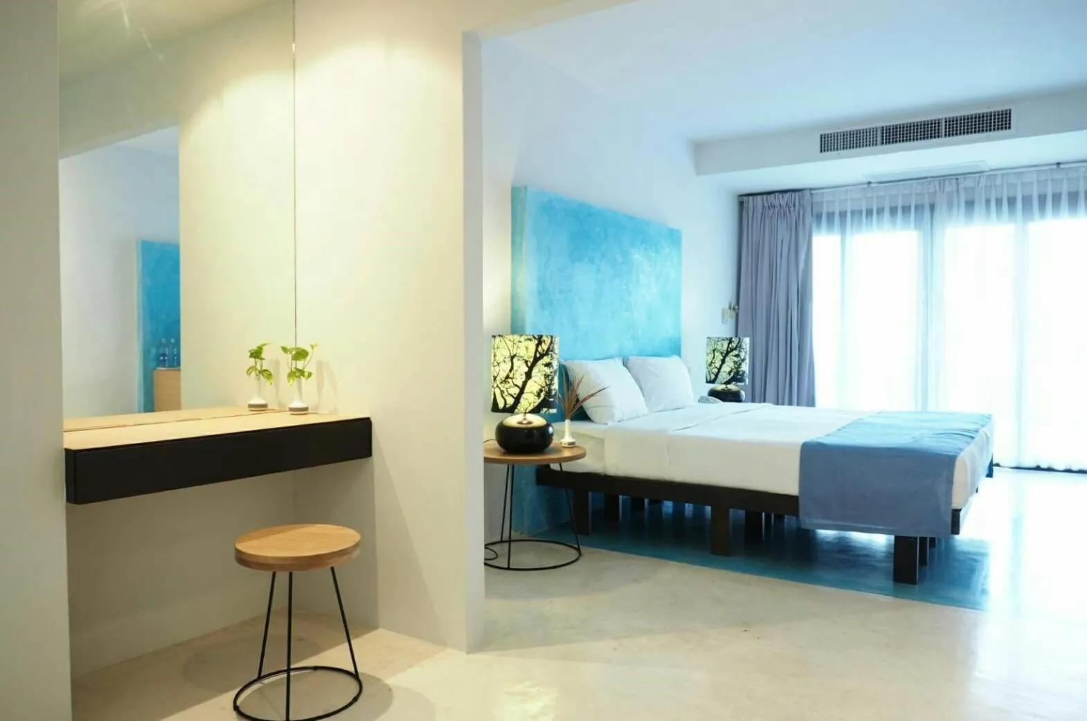 Photo of the whole room, Bed in Kochira