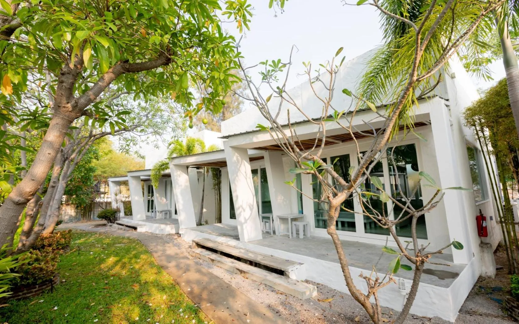 Property building in Kochira