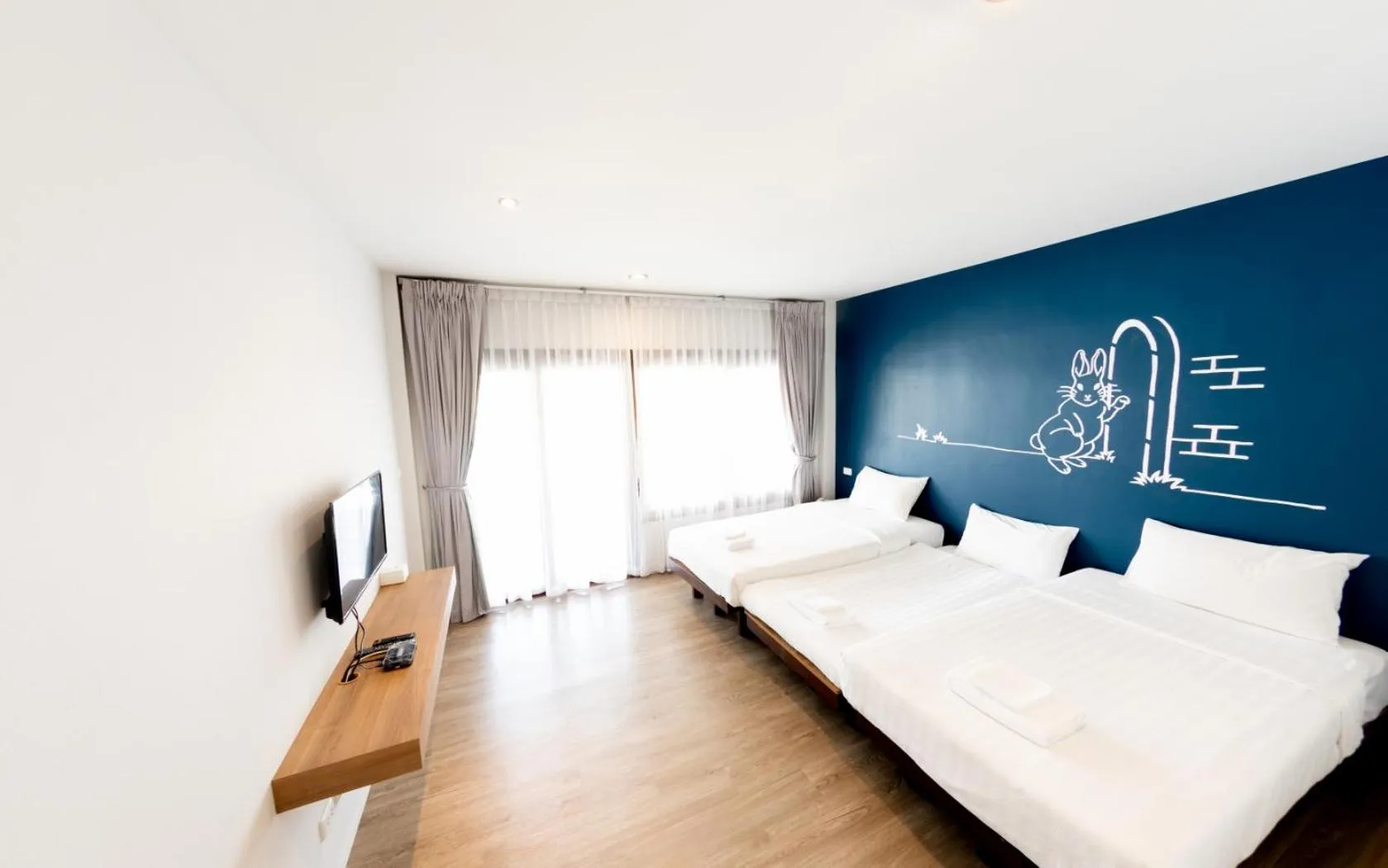 Photo of the whole room, Bed in Kochira