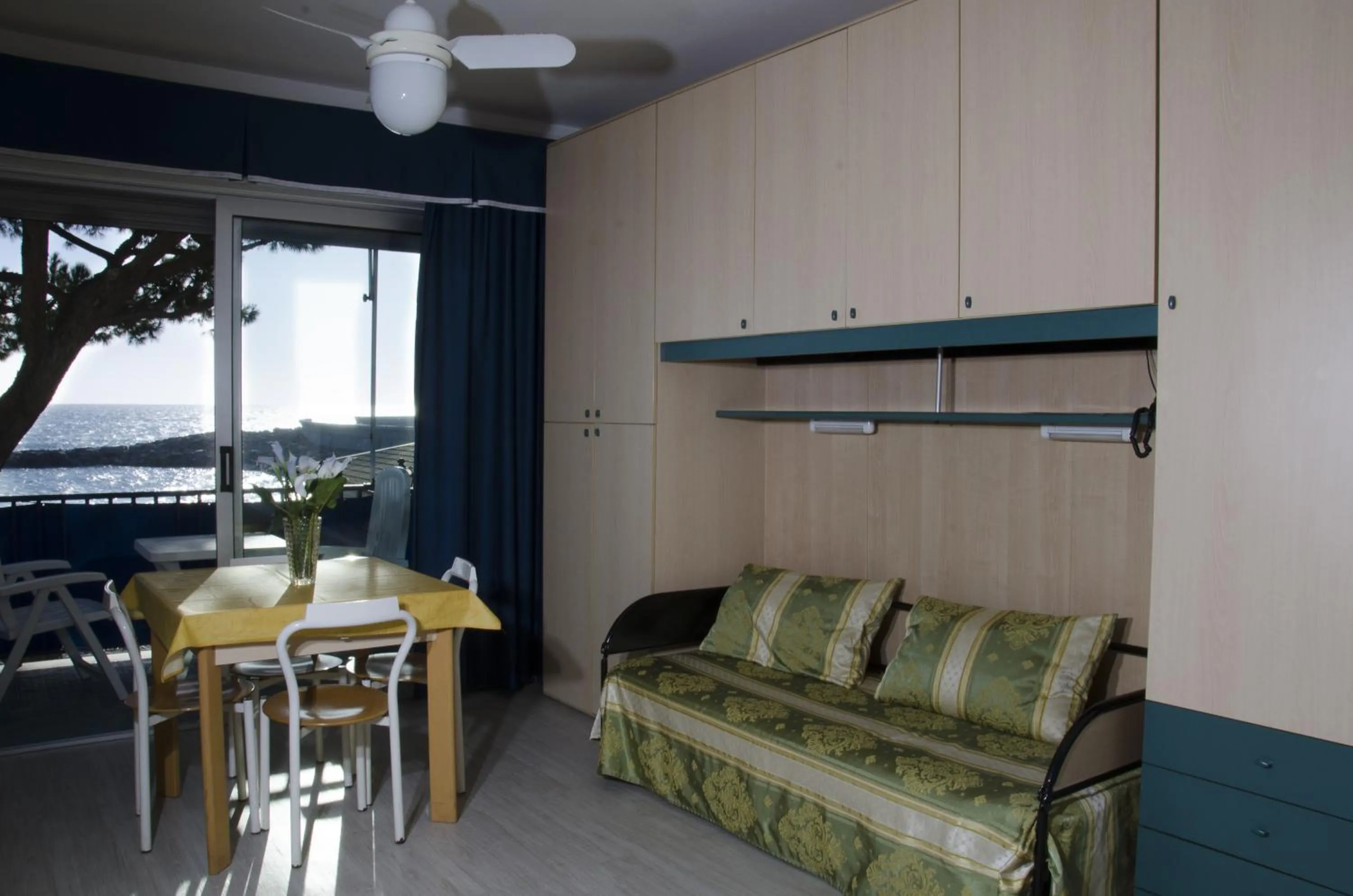 Day in Residence Costa Templada