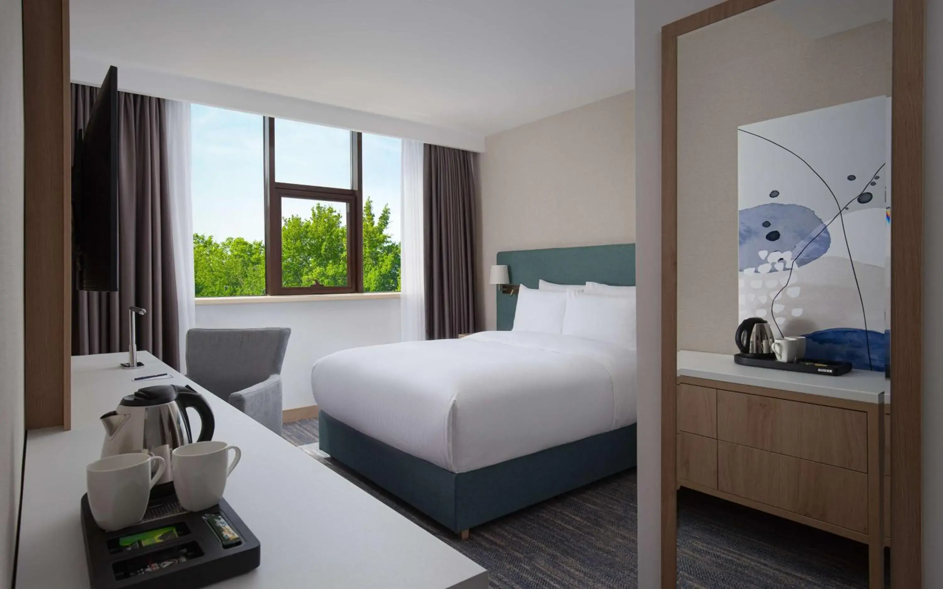 Queen Room - Mobility Access in DoubleTree by Hilton Shymkent Queen Room - Mobility Access in DoubleTree by Hilton Shymkent