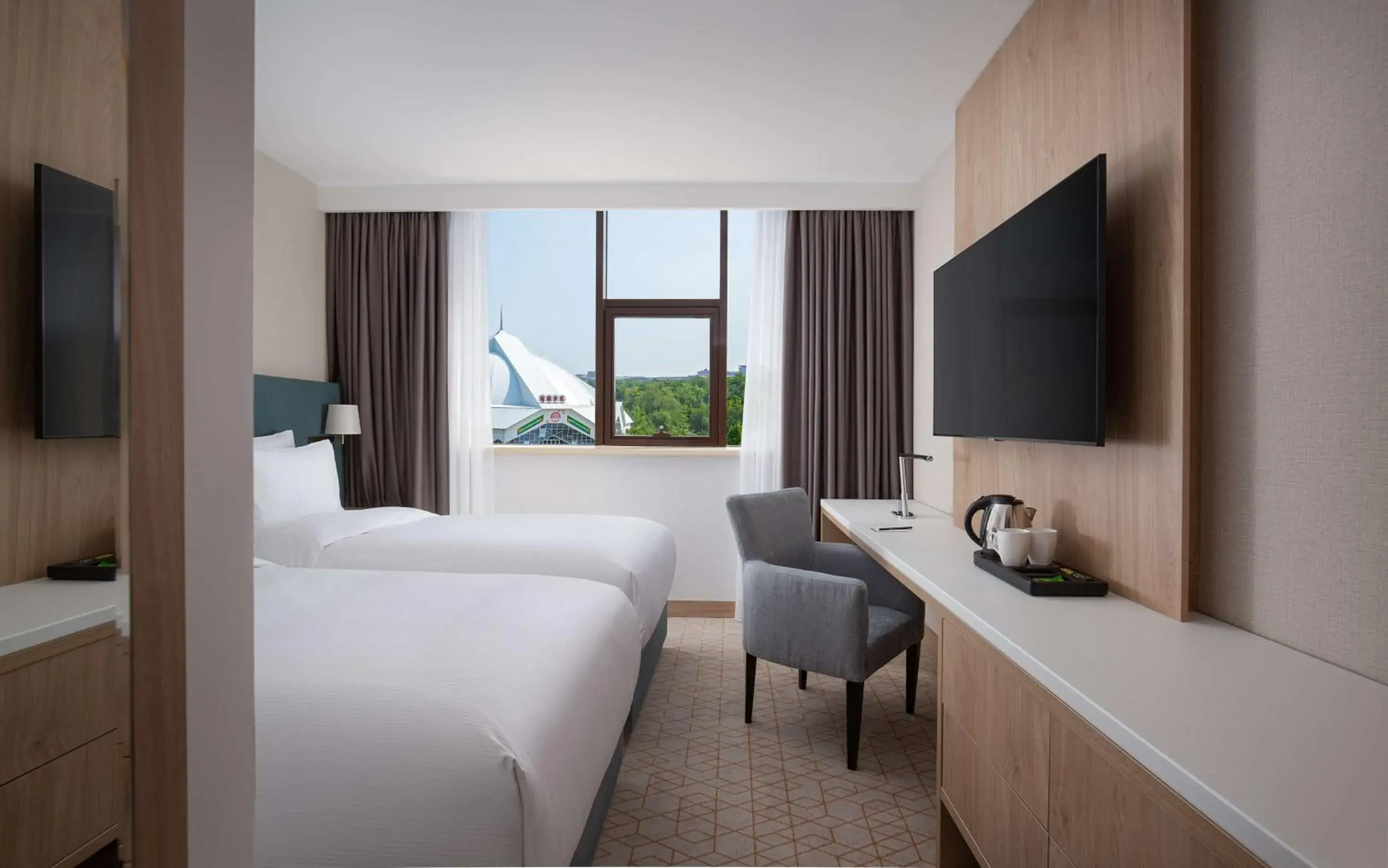 Twin Room with City View in DoubleTree by Hilton Shymkent Twin Room with City View in DoubleTree by Hilton Shymkent