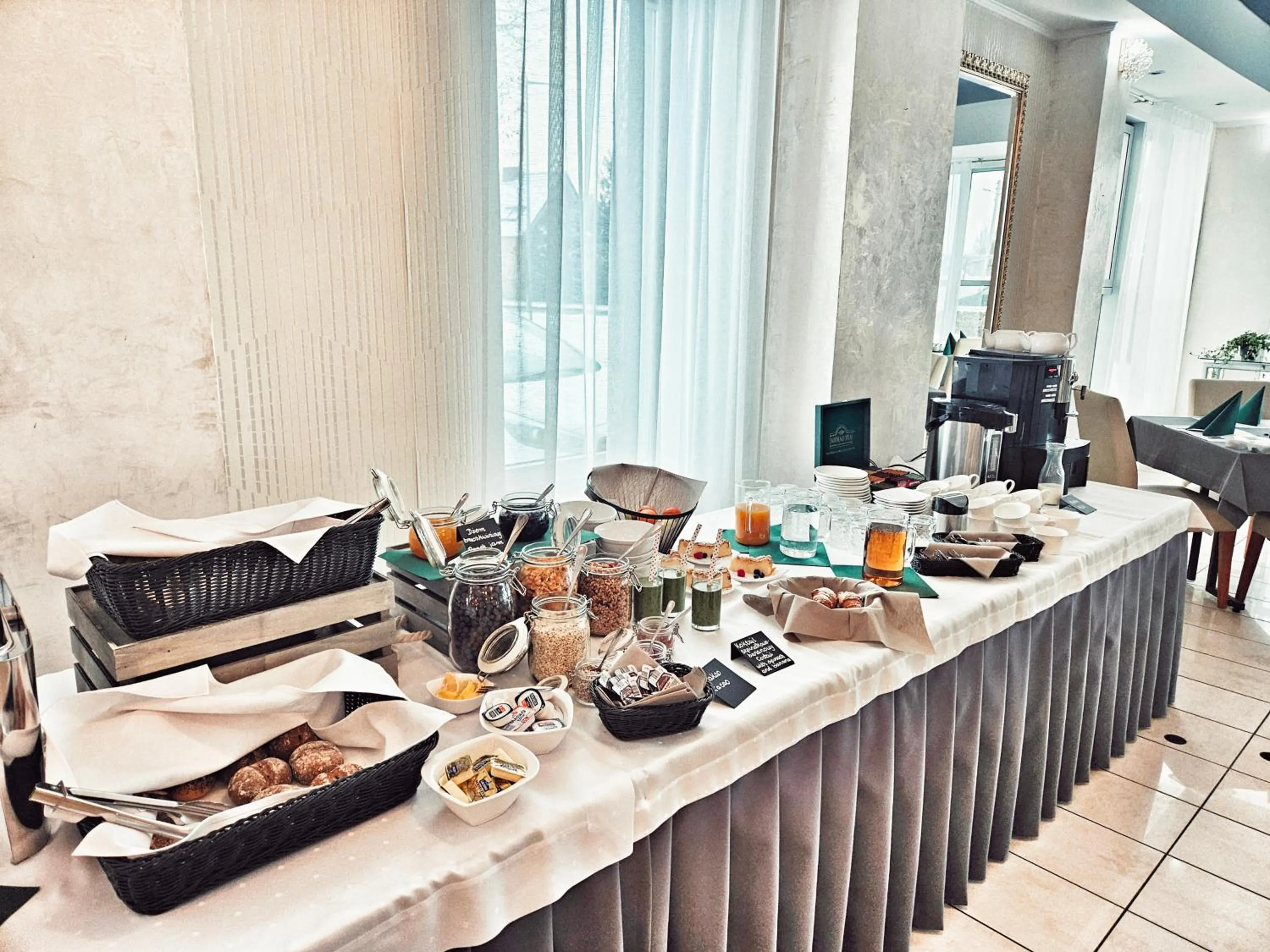 Breakfast in Hotel Max