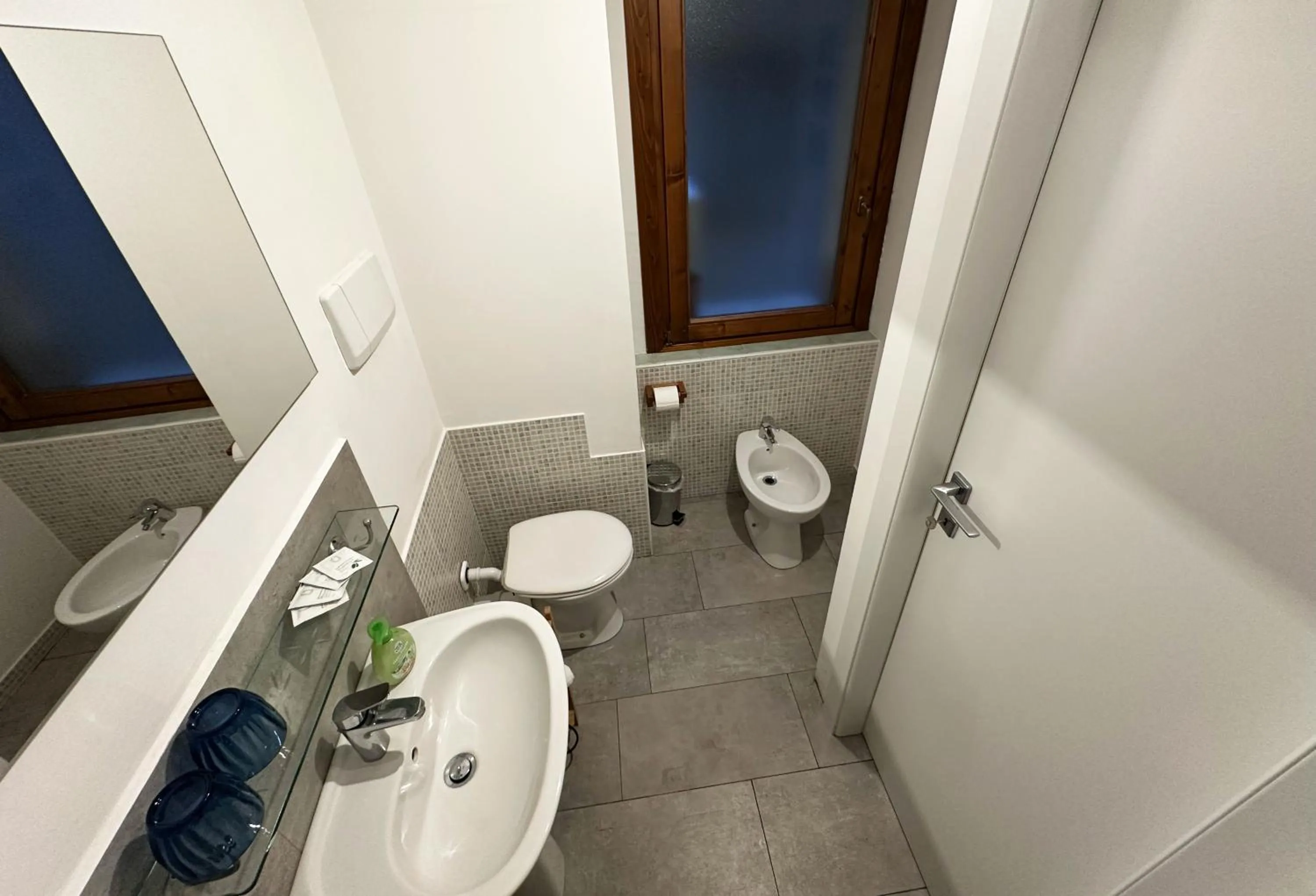 Shower in B&B Alla Casa di Lucia