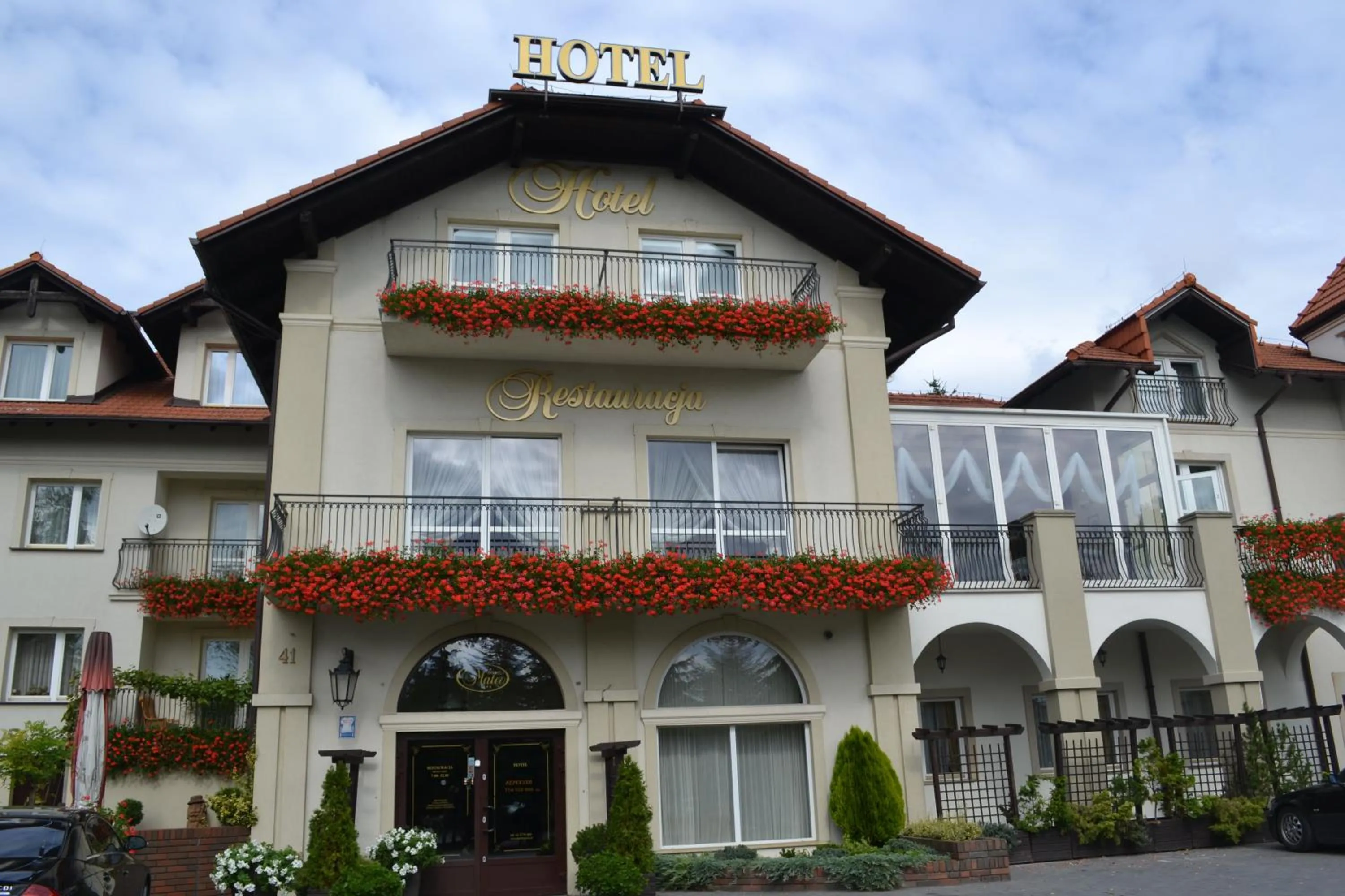 Property building in Hotel Mateo