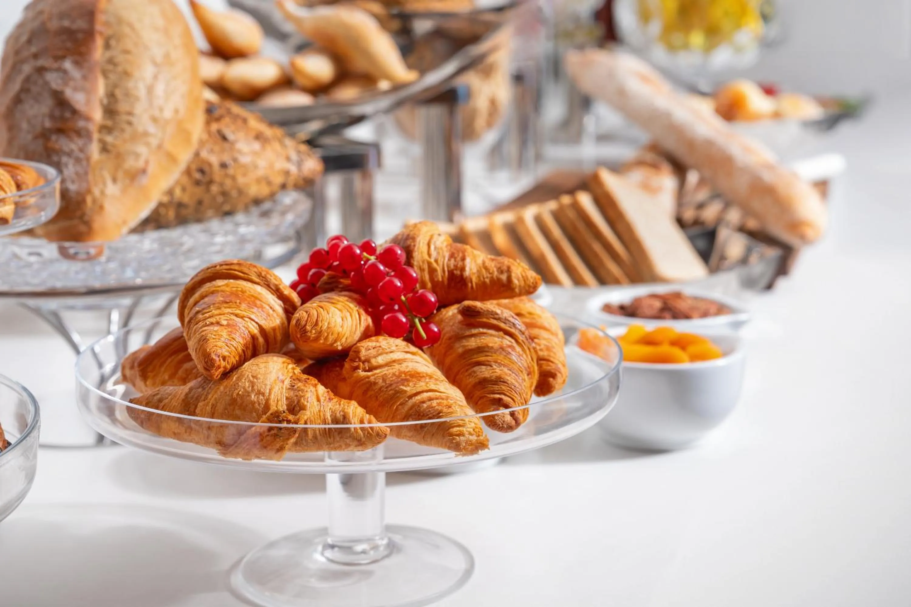 Lounge or bar in Park Rotana Abu Dhabi