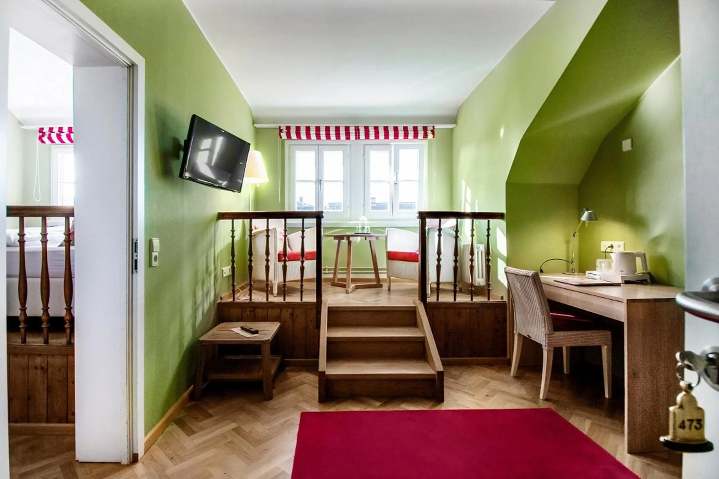 Living room, Bed in Romantik Hotel Barbarossa