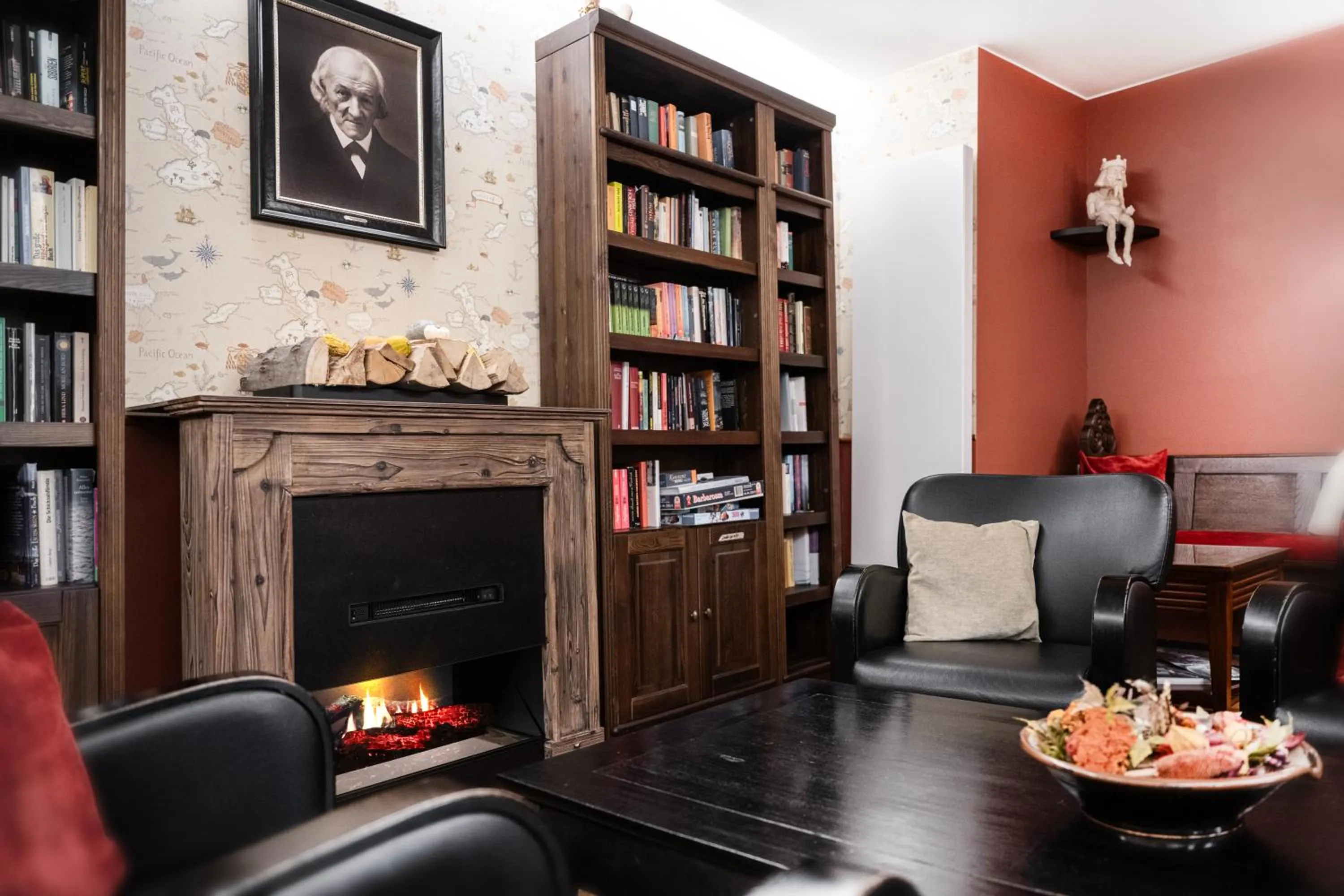 Library in Romantik Hotel Barbarossa