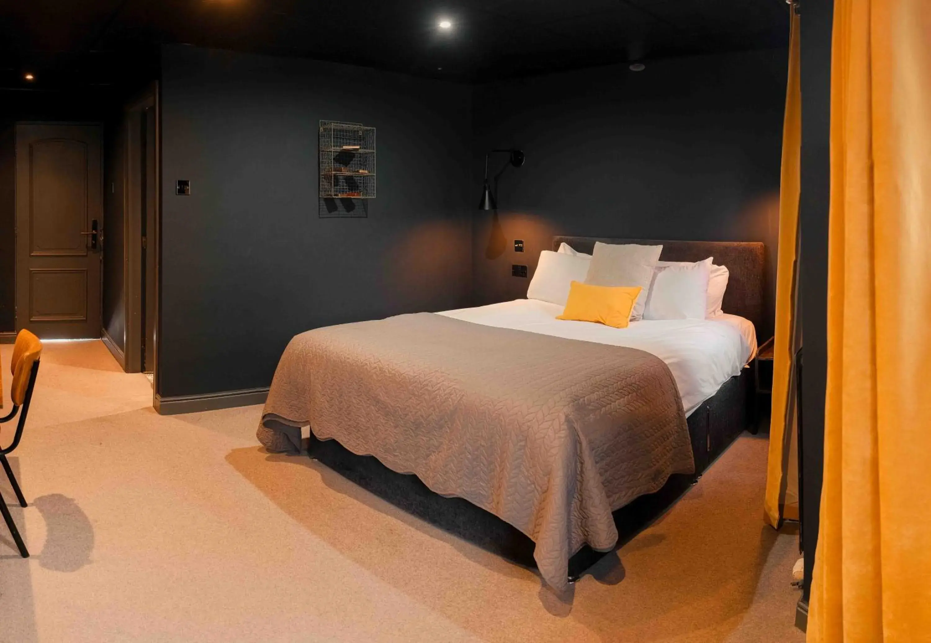 Riverside Deluxe Double in The Bridge Riverside Deluxe Double in The Bridge