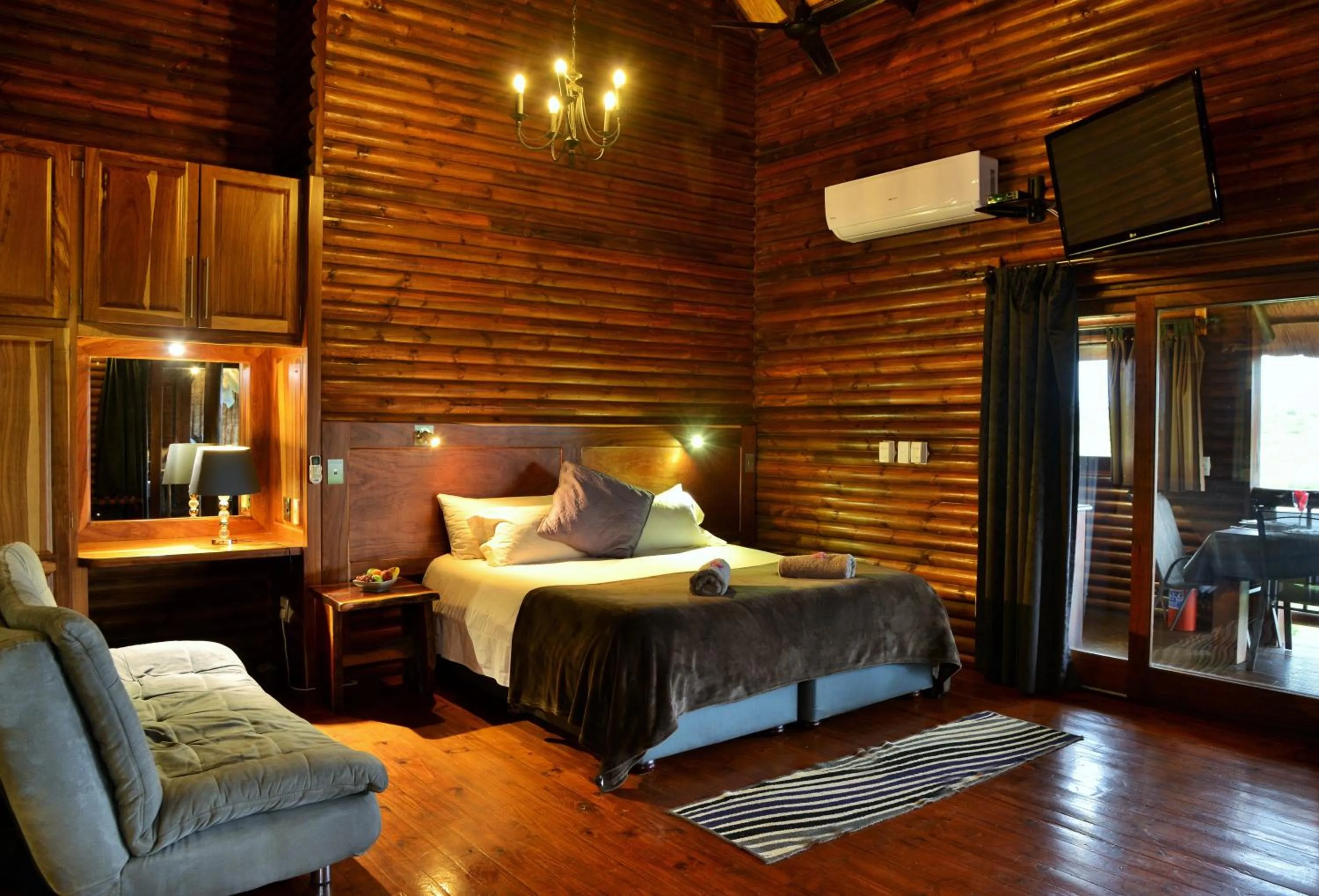 Bed in Elephant Walk Retreat