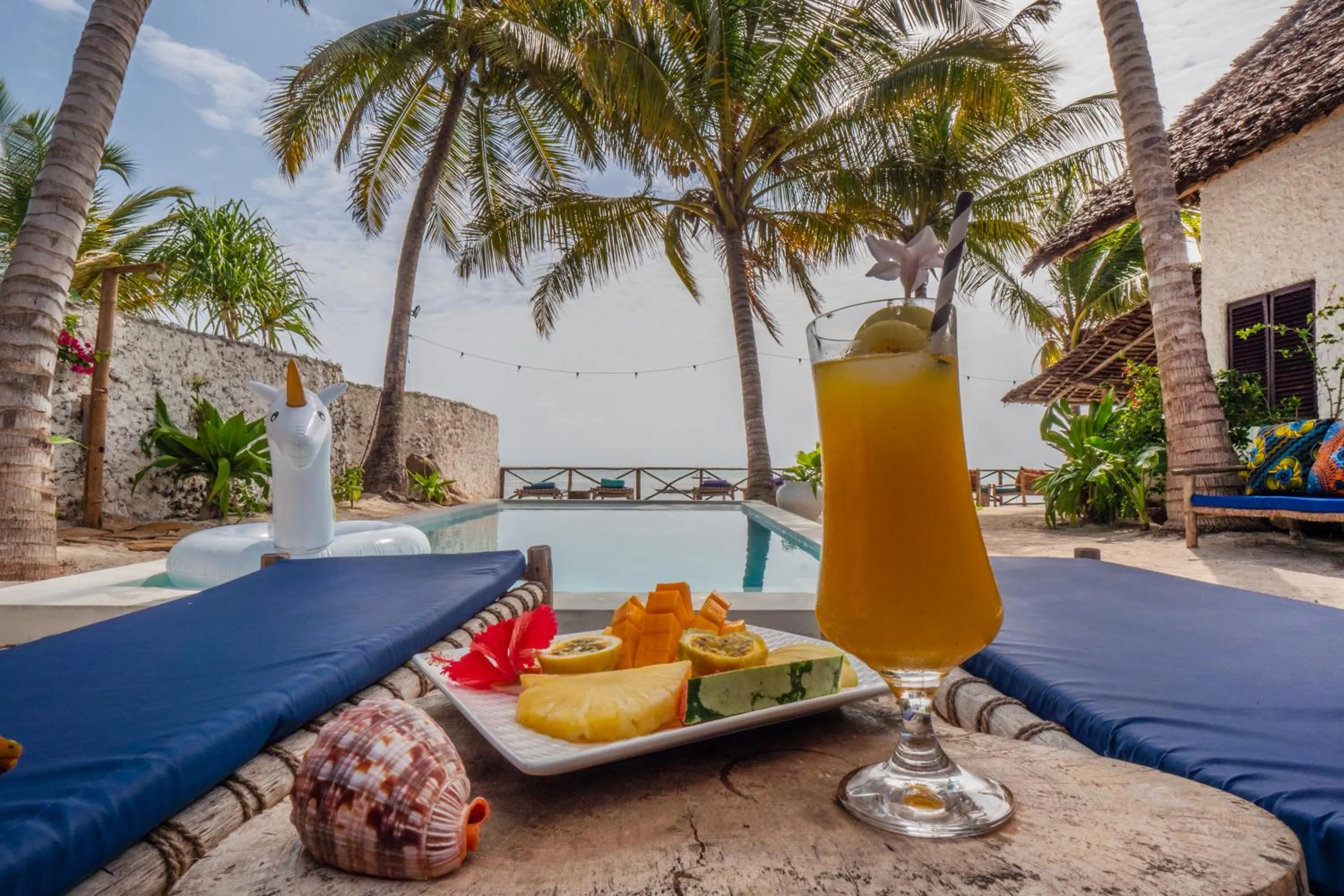 Food and drinks in Joya Boutique Hotel