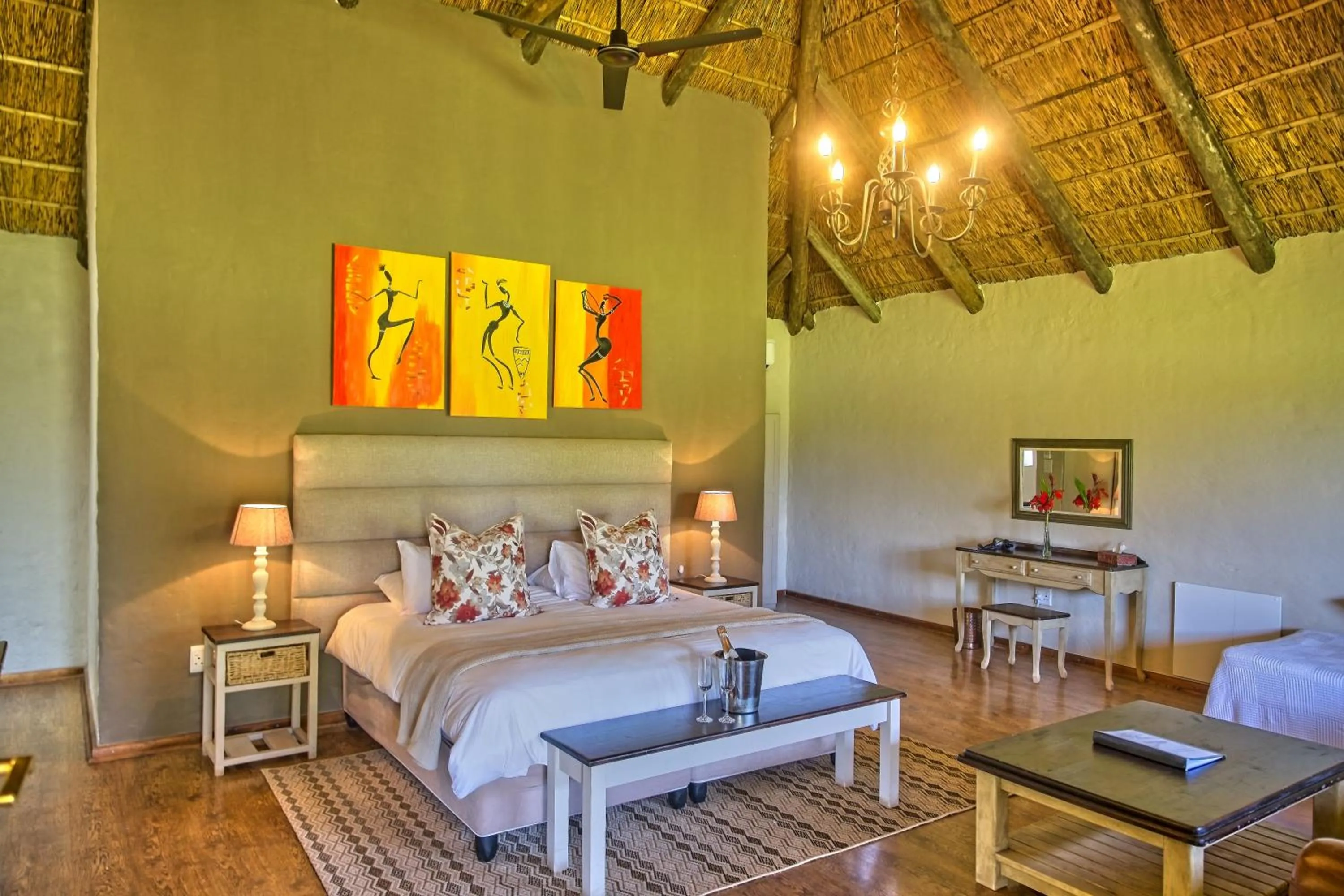 Bedroom, Bed in Chrislin African Lodge