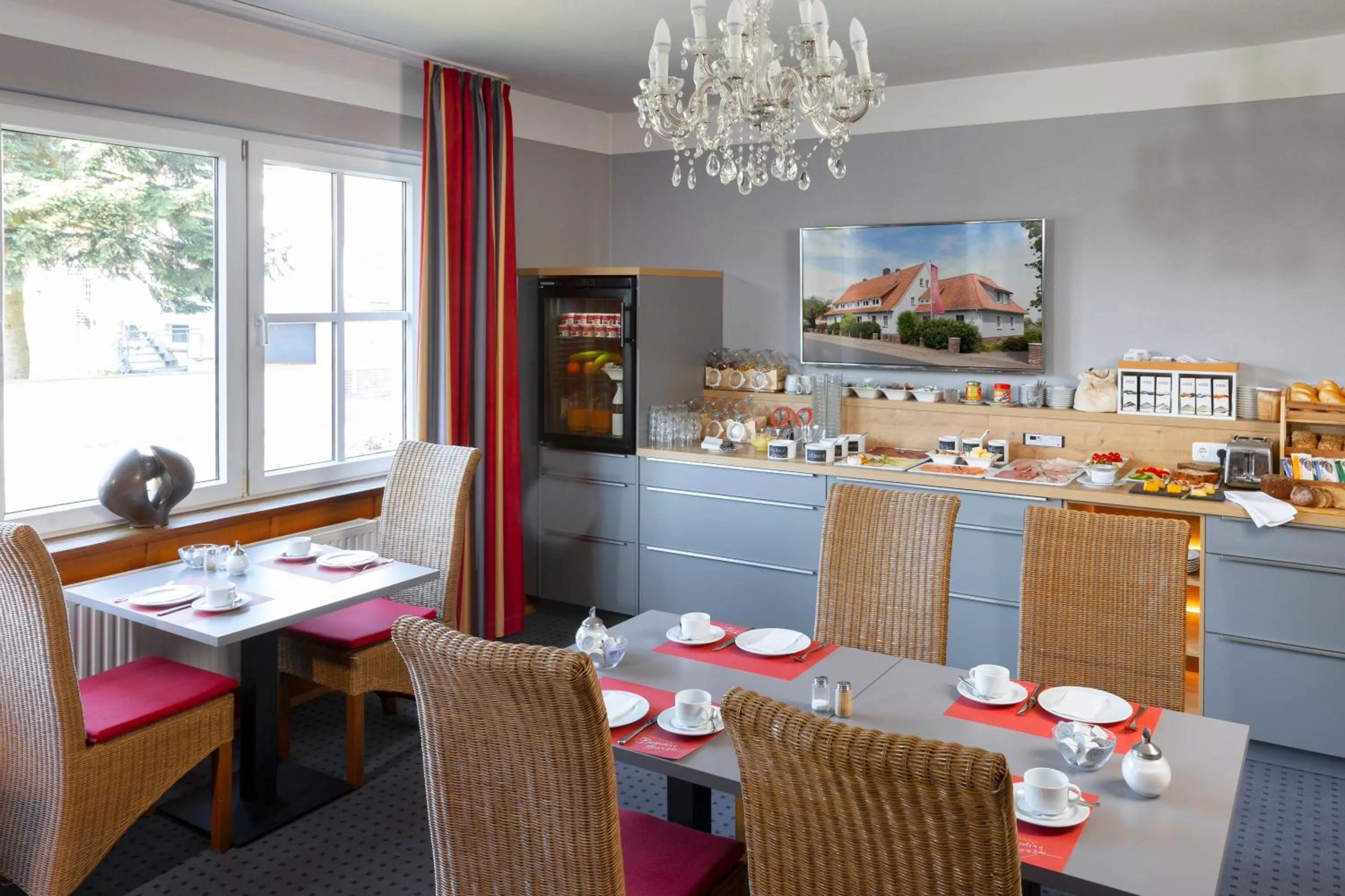 Breakfast in Tiemanns Boardinghouse