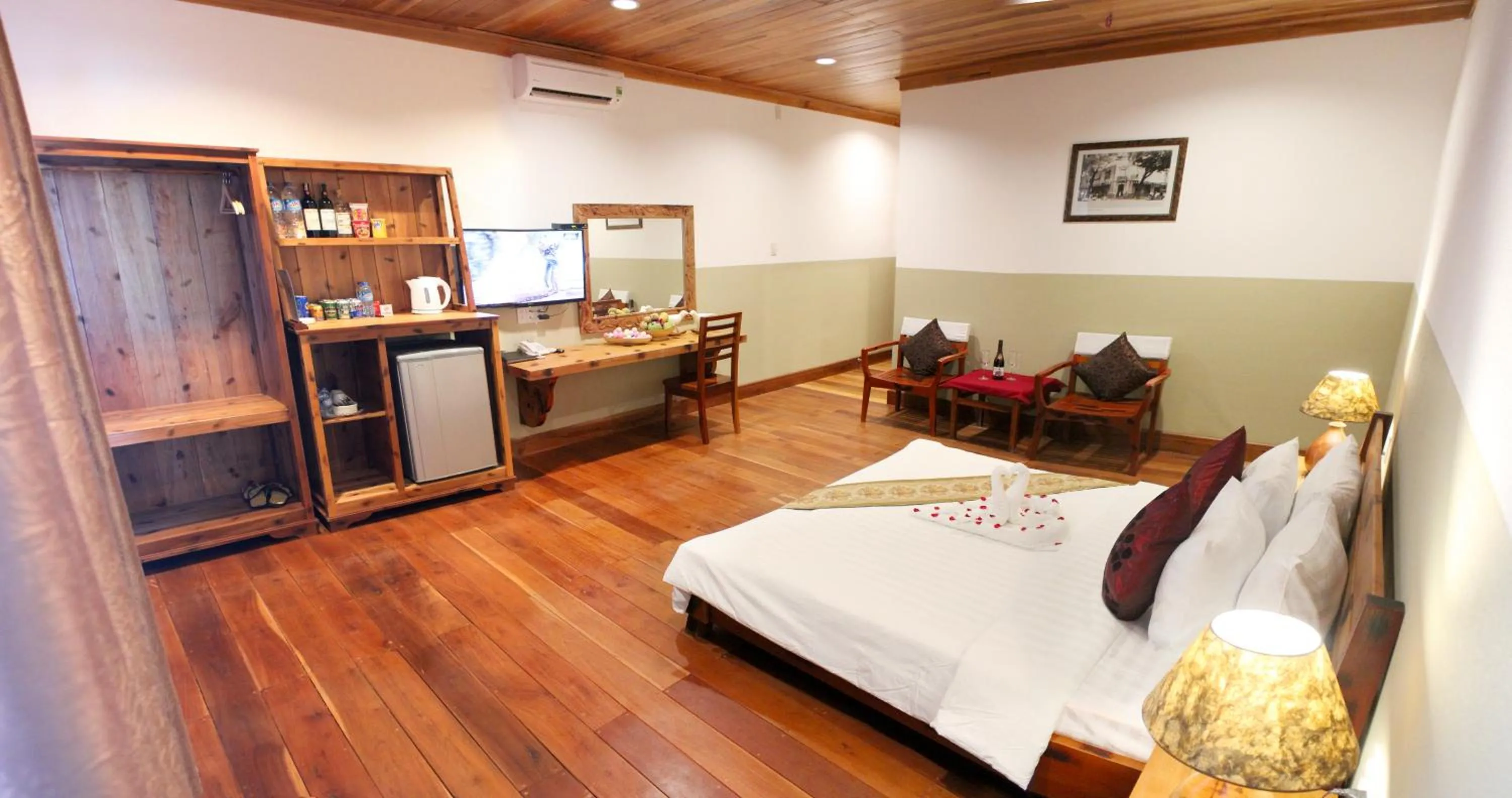 Bedroom, Bed in Blue Shell Resort