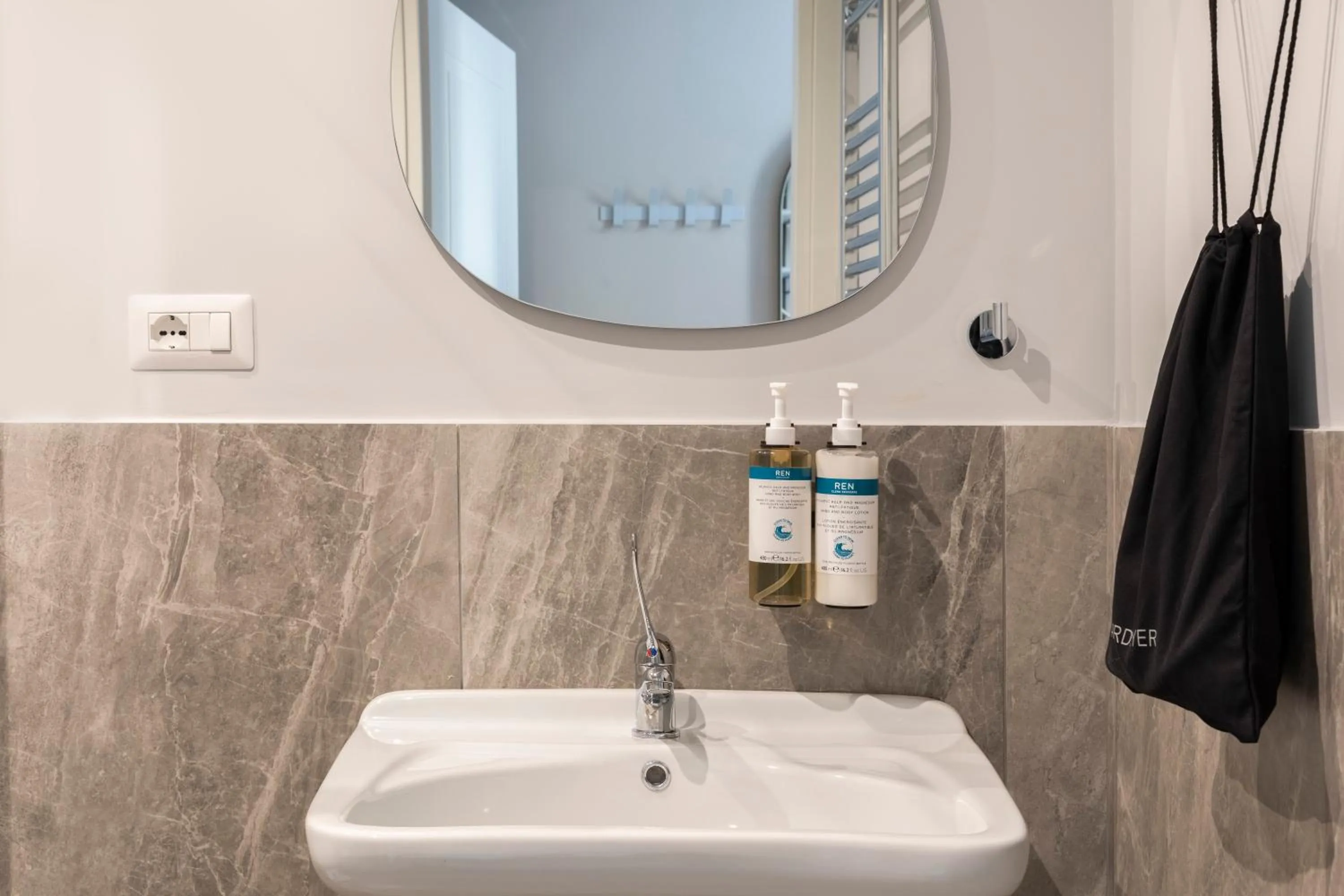 Bathroom in Numa Rome Linea