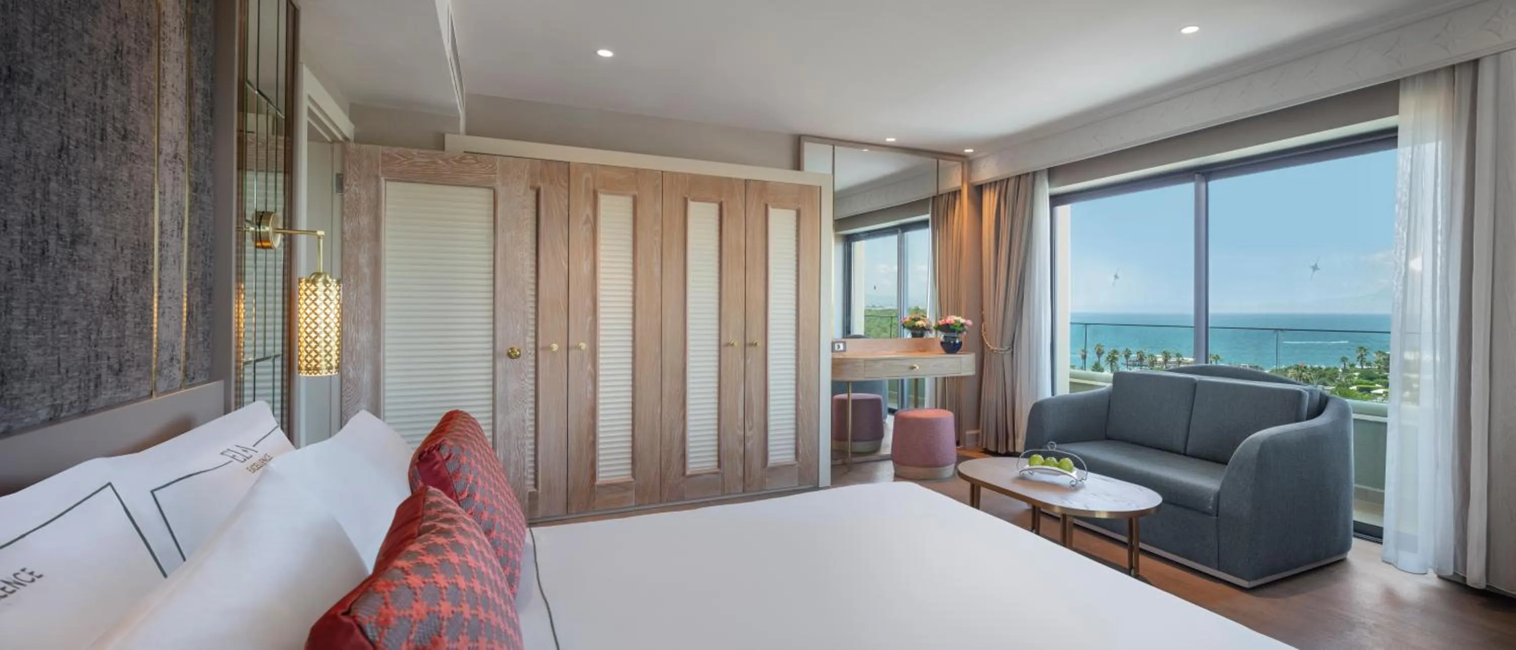 TV and multimedia, Bed in Ela Excellence Resort Belek