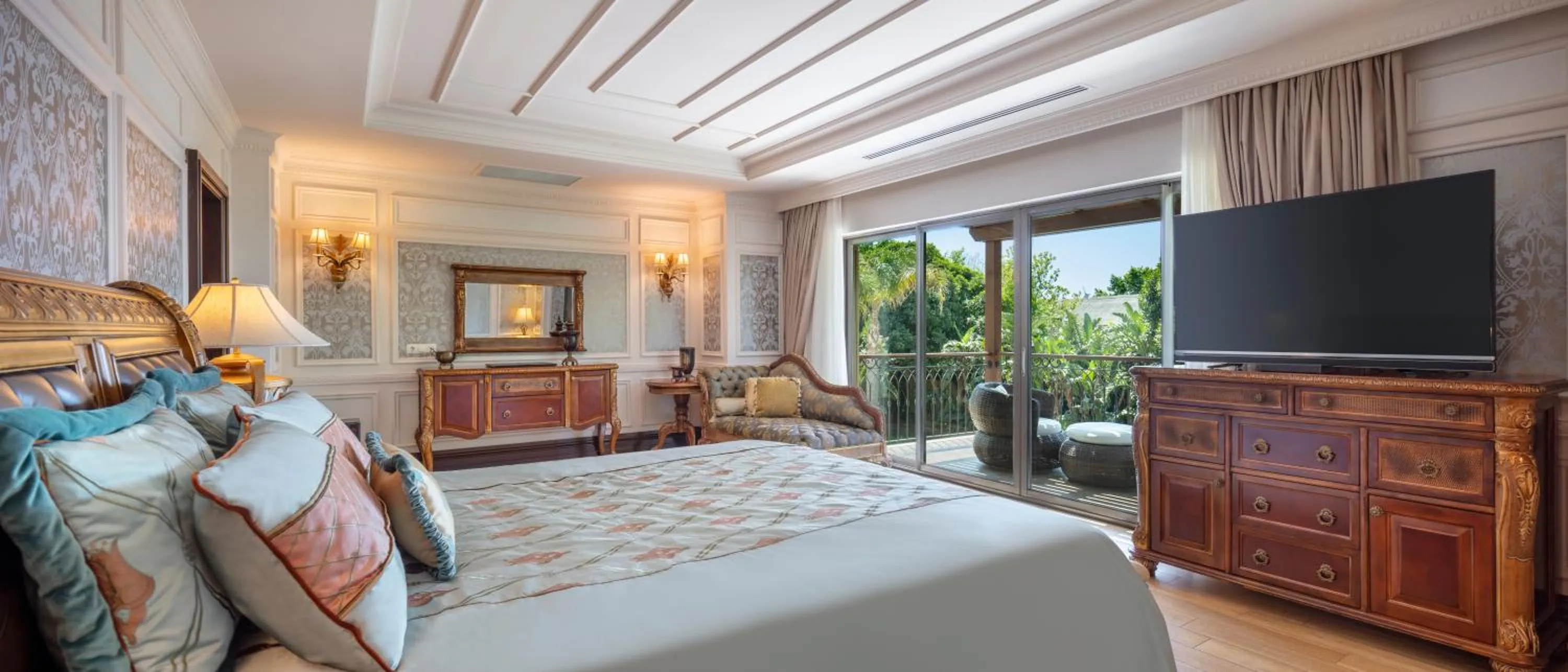 Bed in Ela Excellence Resort Belek