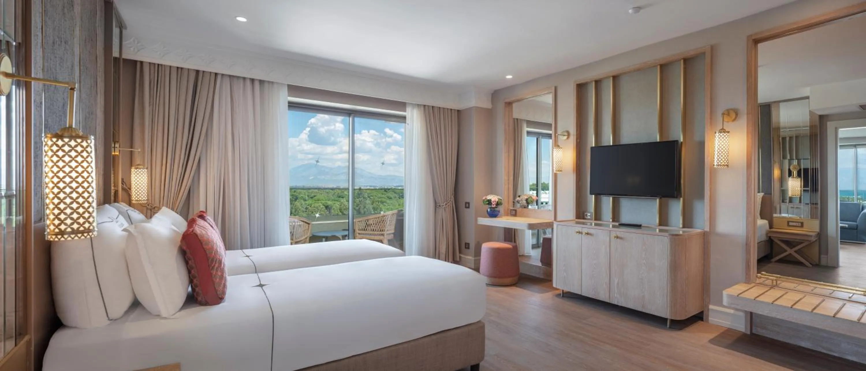 TV and multimedia, Bed in Ela Excellence Resort Belek
